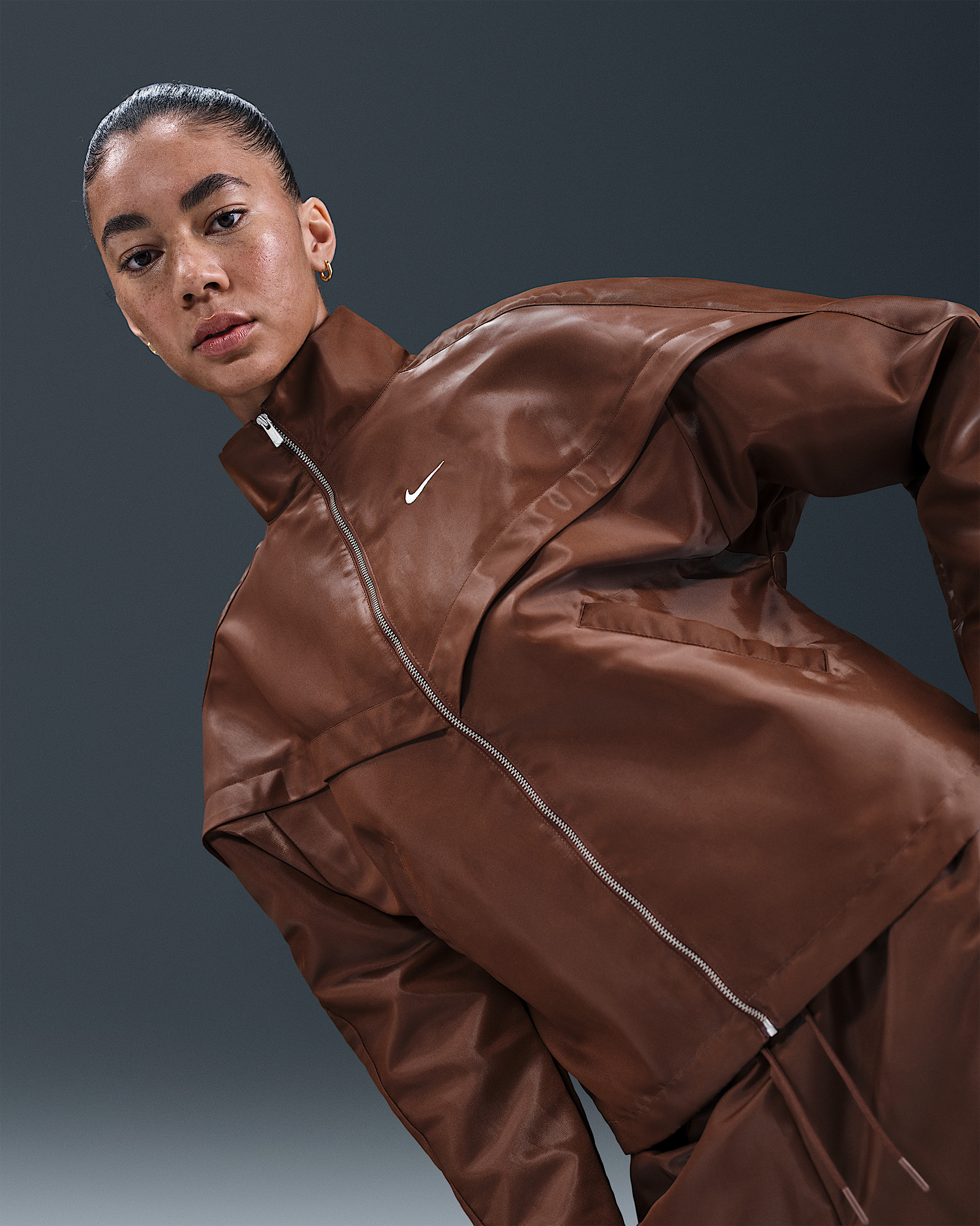 Nike Sportswear Windrunner Women's Shine Jacket - 3