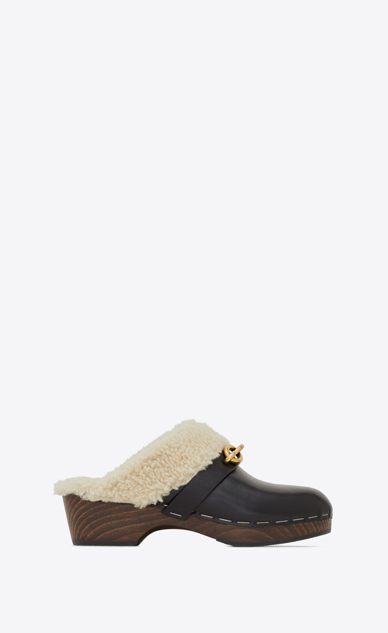 le maillon clogs in smooth leather and shearling 1