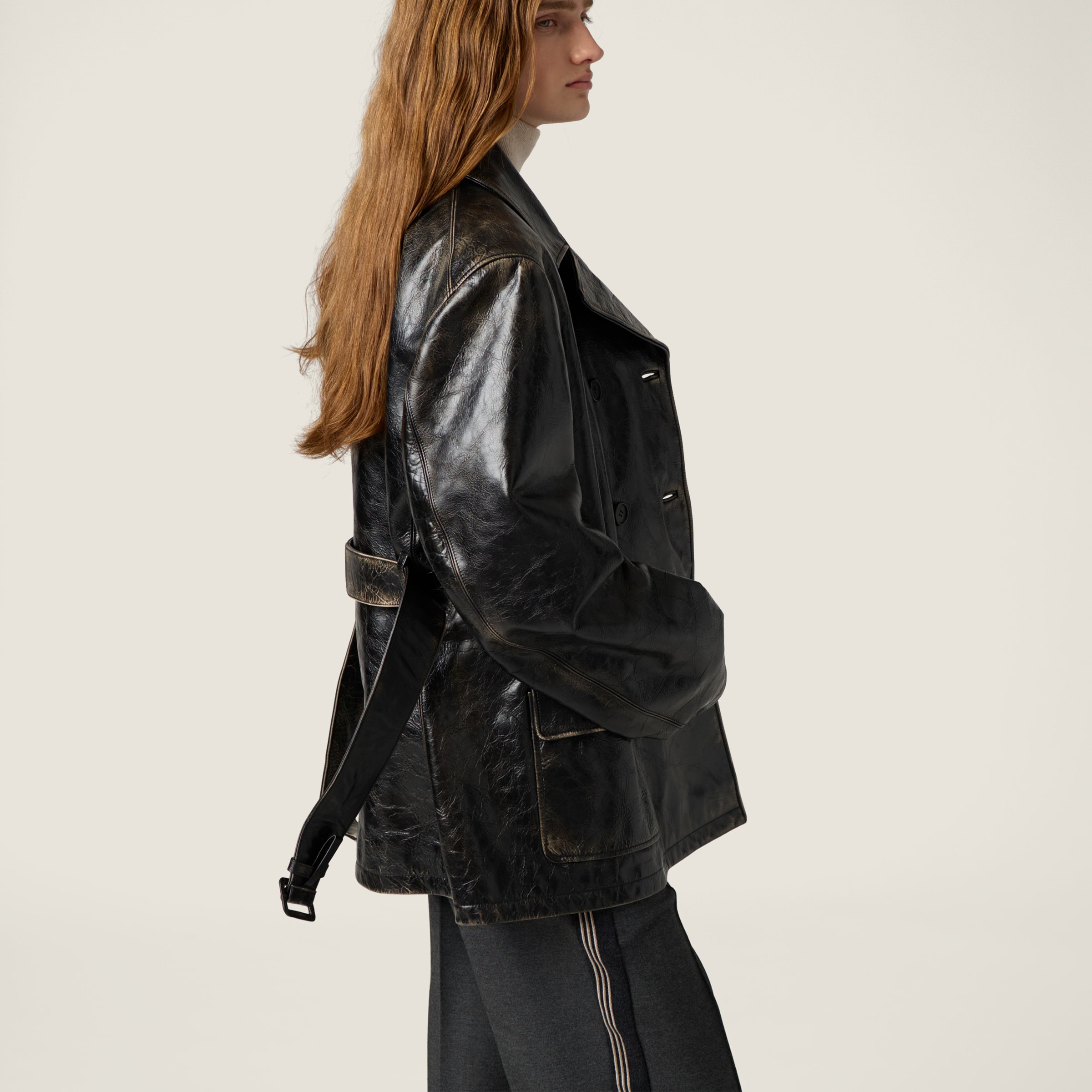 Double-breasted calf leather caban jacket - 6