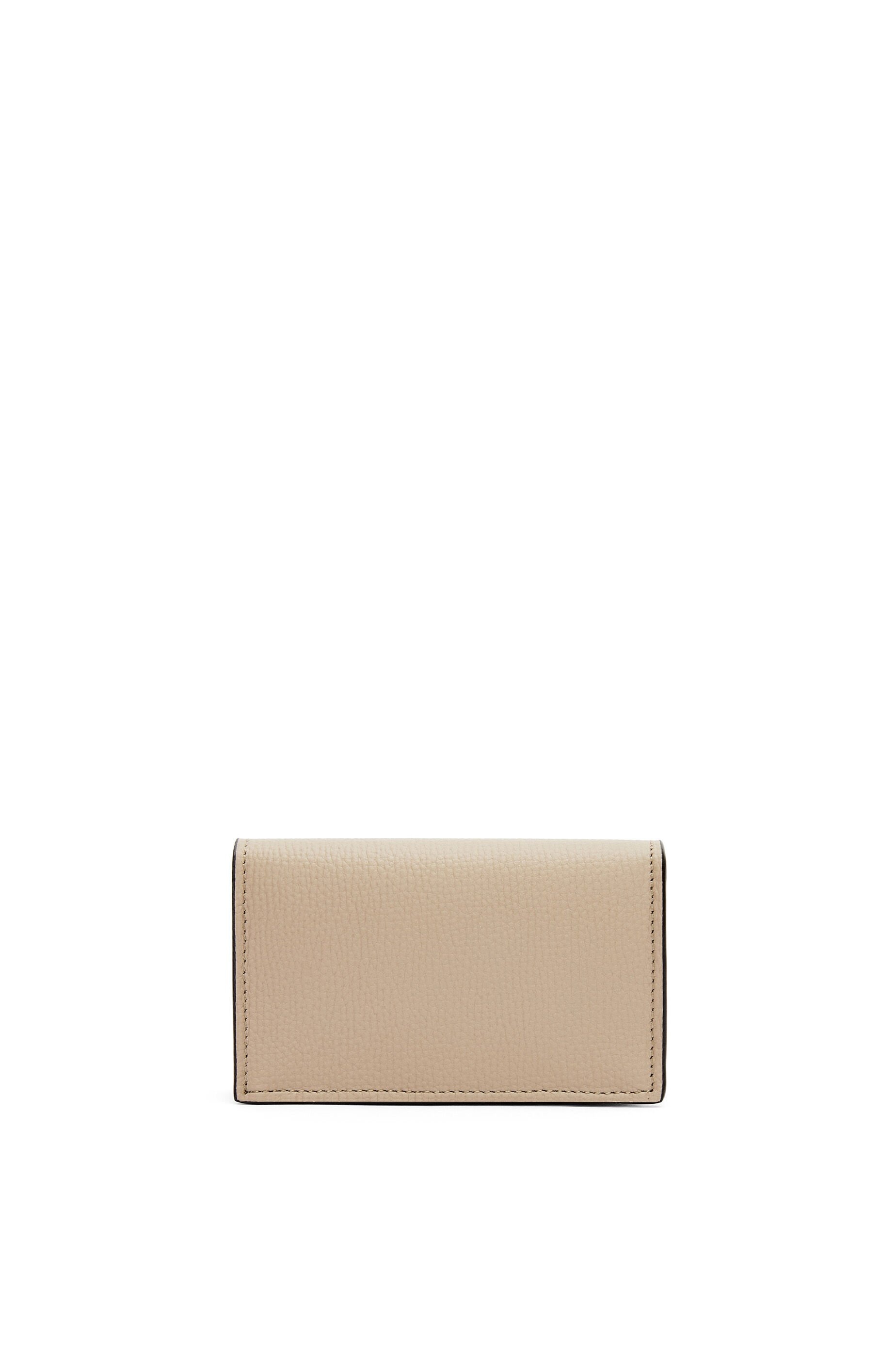 Anagram business cardholder in pebble grain calfskin - 4