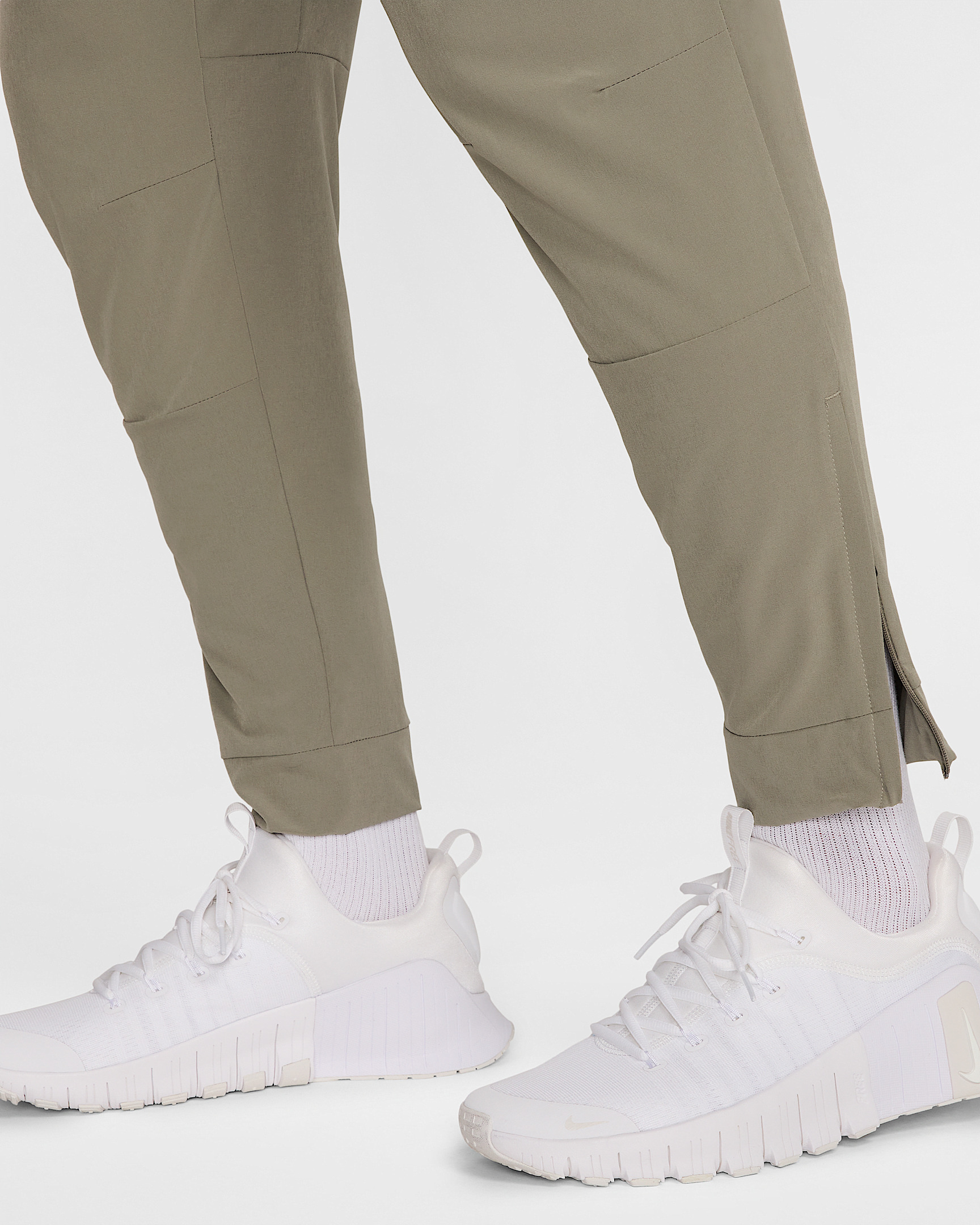 Nike Unlimited Men's Dri-FIT Zippered Cuff Versatile Pants - 6