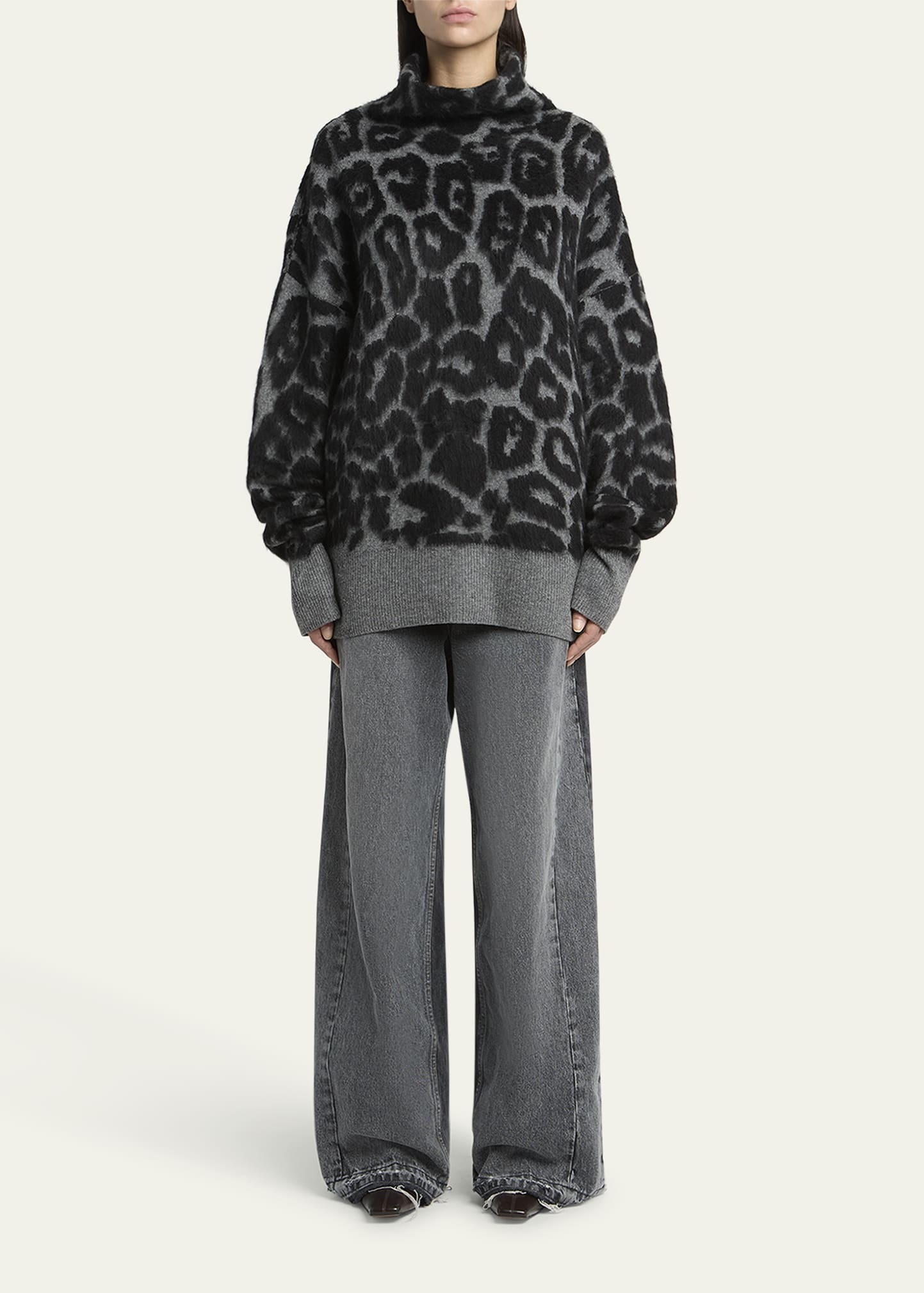 Leopard Jacquard Oversized Wool Turtleneck - 2