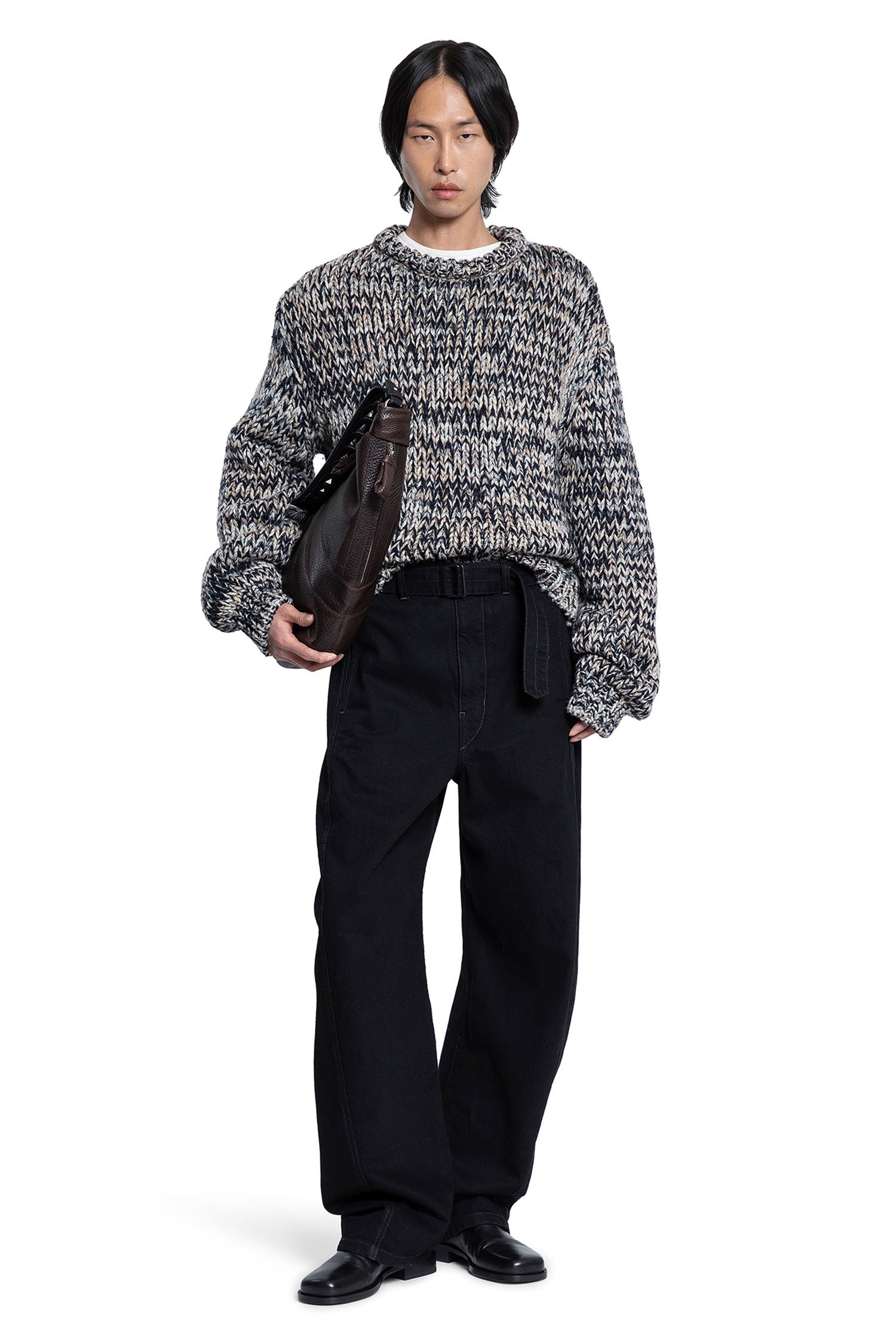 Boxy-Crewneck-Sweater - 4