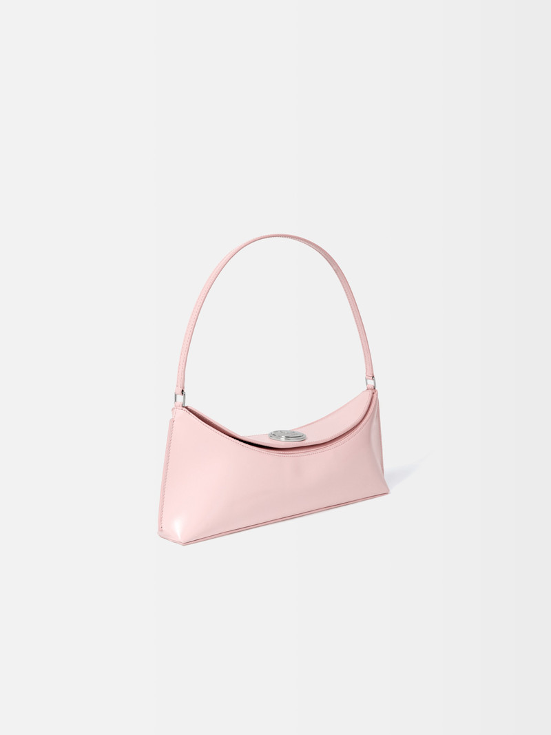JACQUEMUS The Ovalo clutch outlook