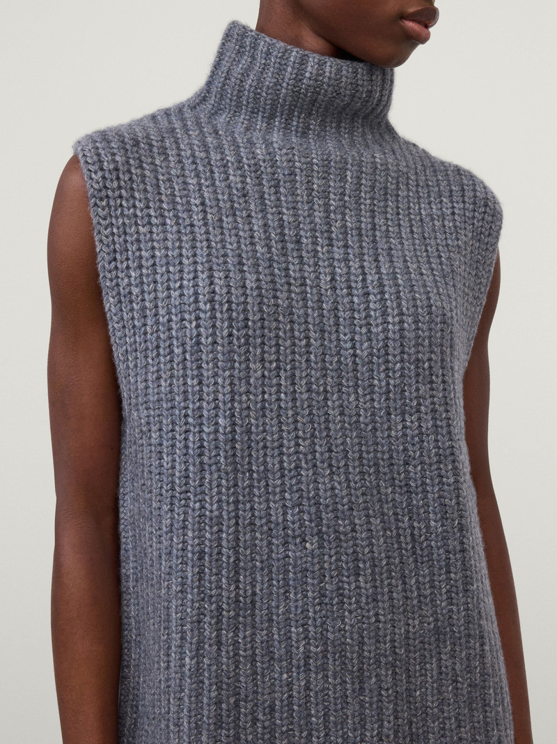 The Joceylne Vest 4