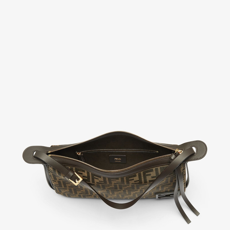 단순히 Fendi 매체 4