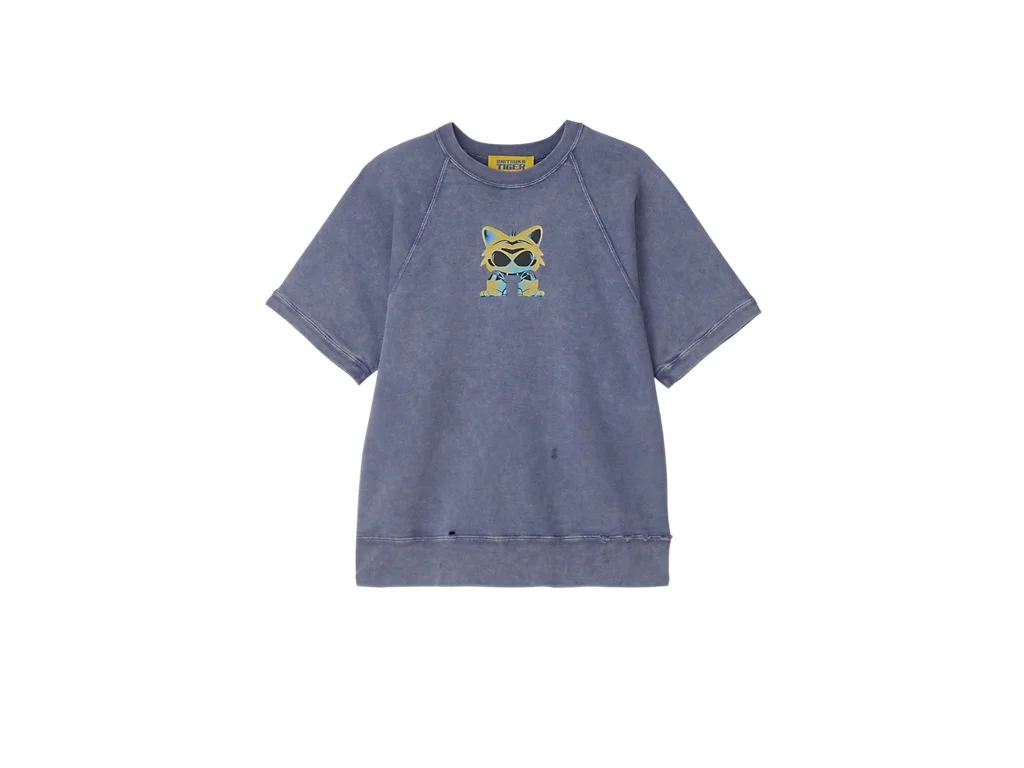 WOMEN'S GRAPHIC TEE - 1