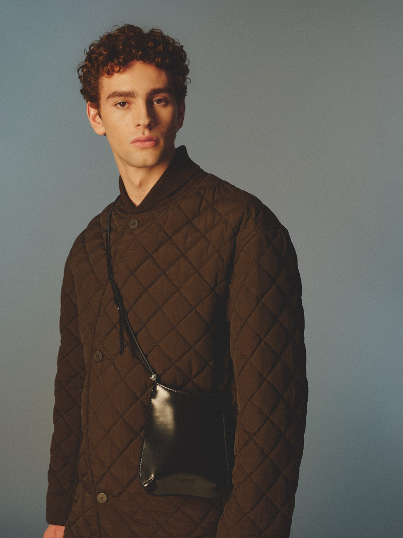 JACQUEMUS The Bisou phone pouch outlook