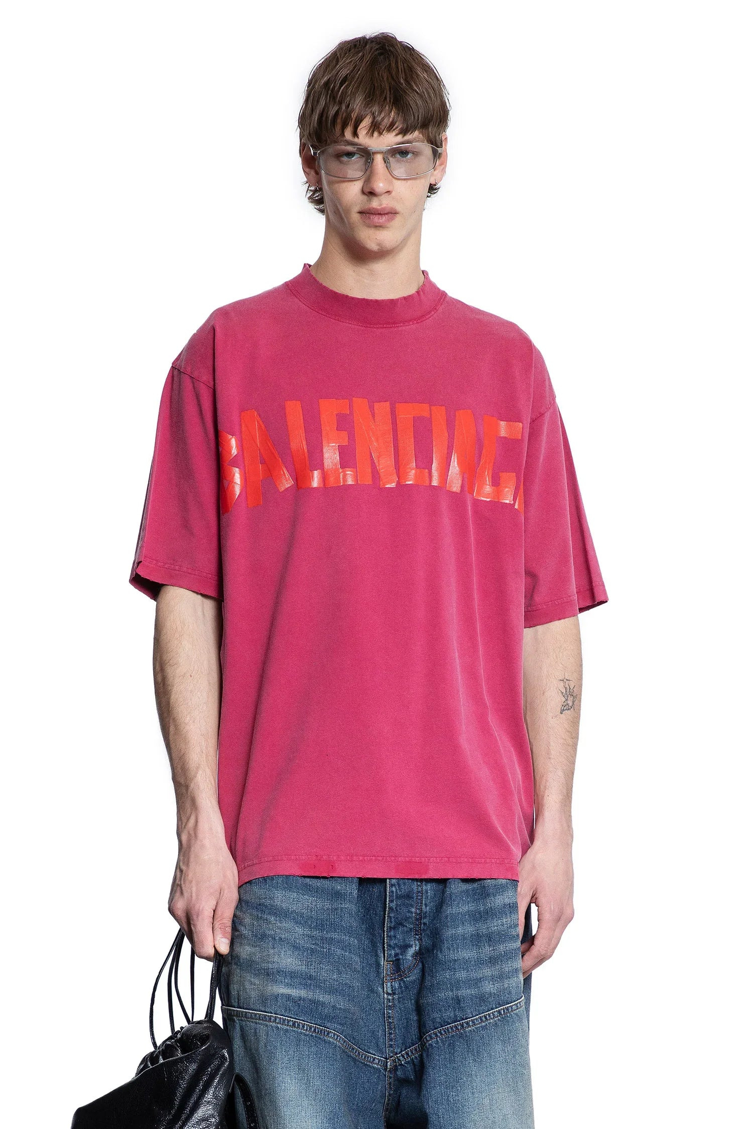 Tape-Type-T-Shirt-Medium-Fit - 5