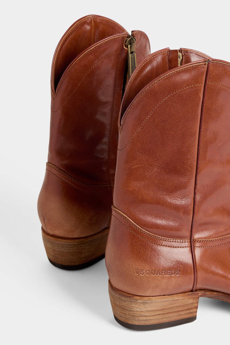 VINTAGE BOOTS - 5