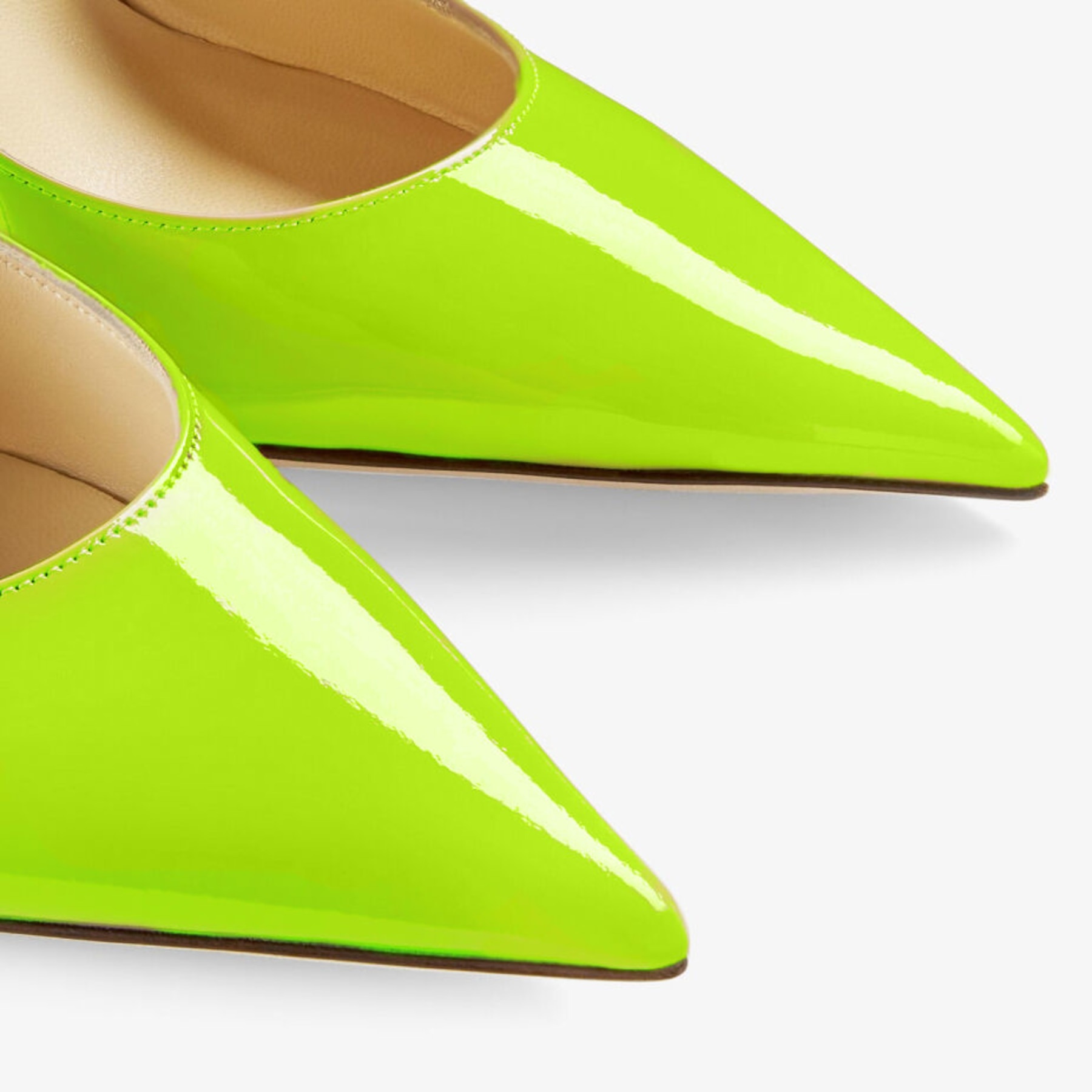 Love 100
Apple Green Patent Leather Pointed-Toe Pumps with JC Emblem - 3