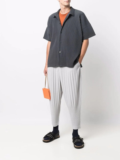 ISSEY MIYAKE pleated tapered trousers outlook