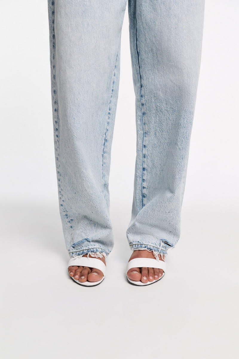 EVERYDAY ELEGANCE kitten heel sandal 4