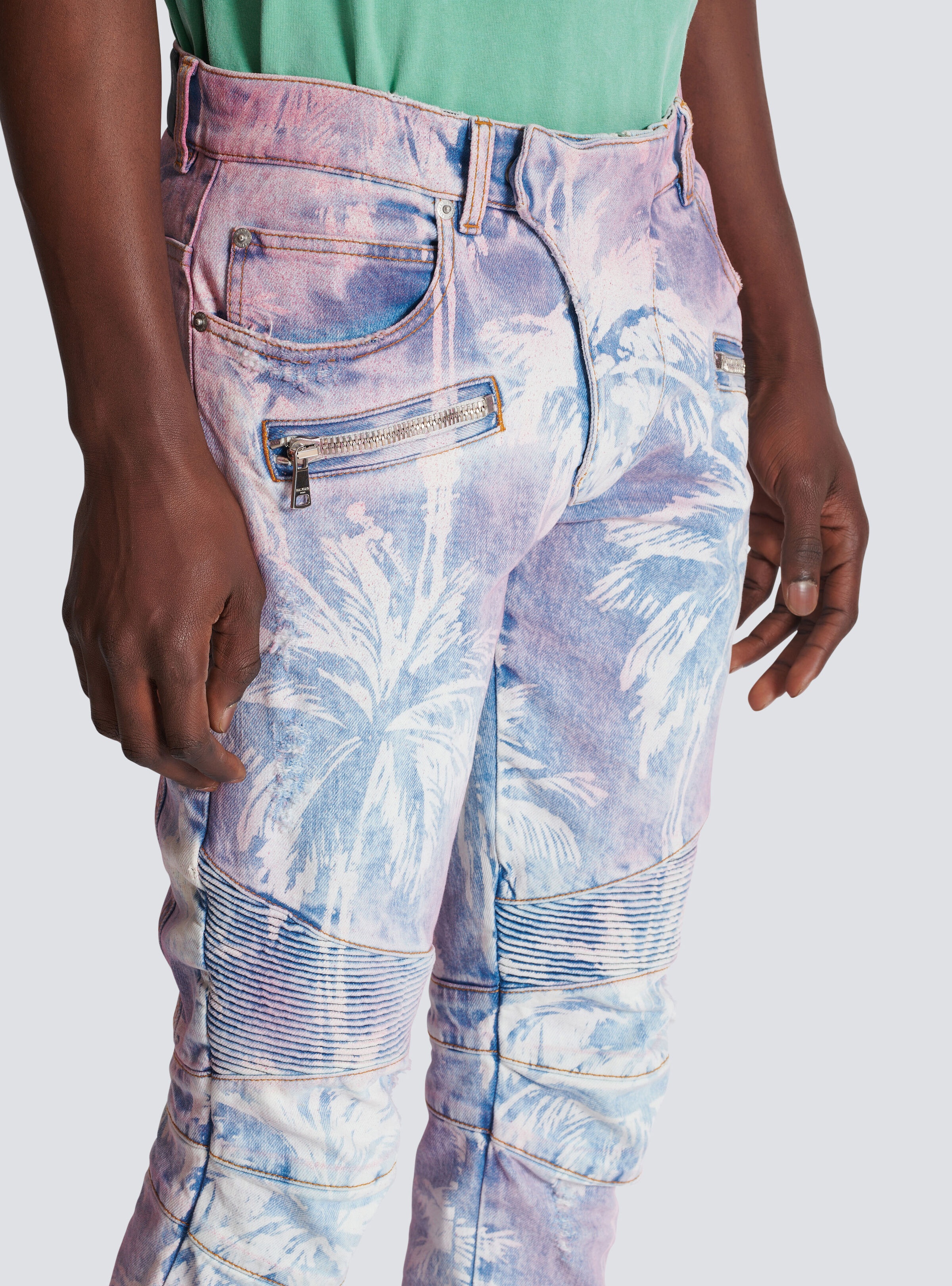 Denim biker jeans with a palm tree print - 7