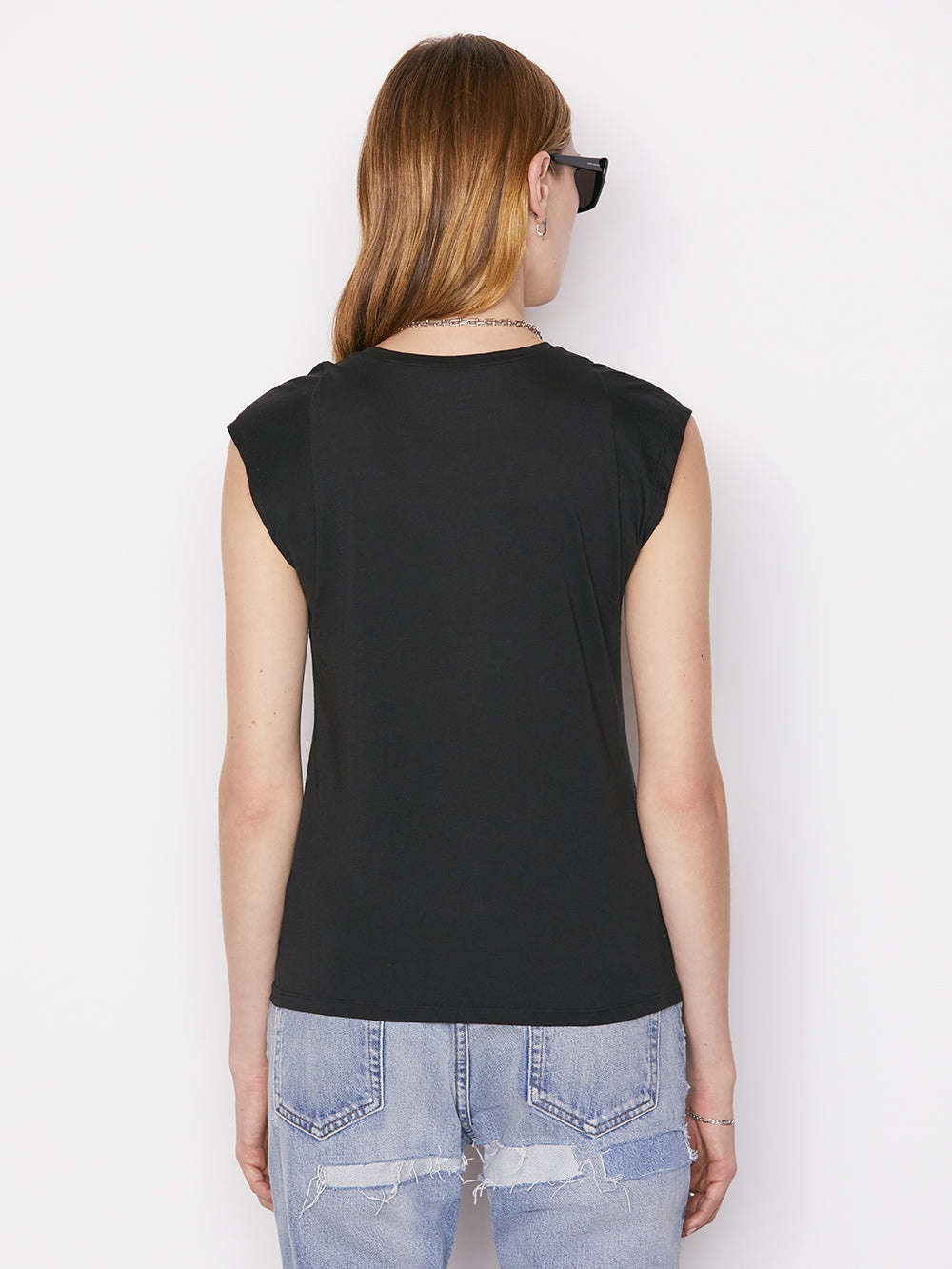 Le Mid Rise Muscle Tee in Noir - 7