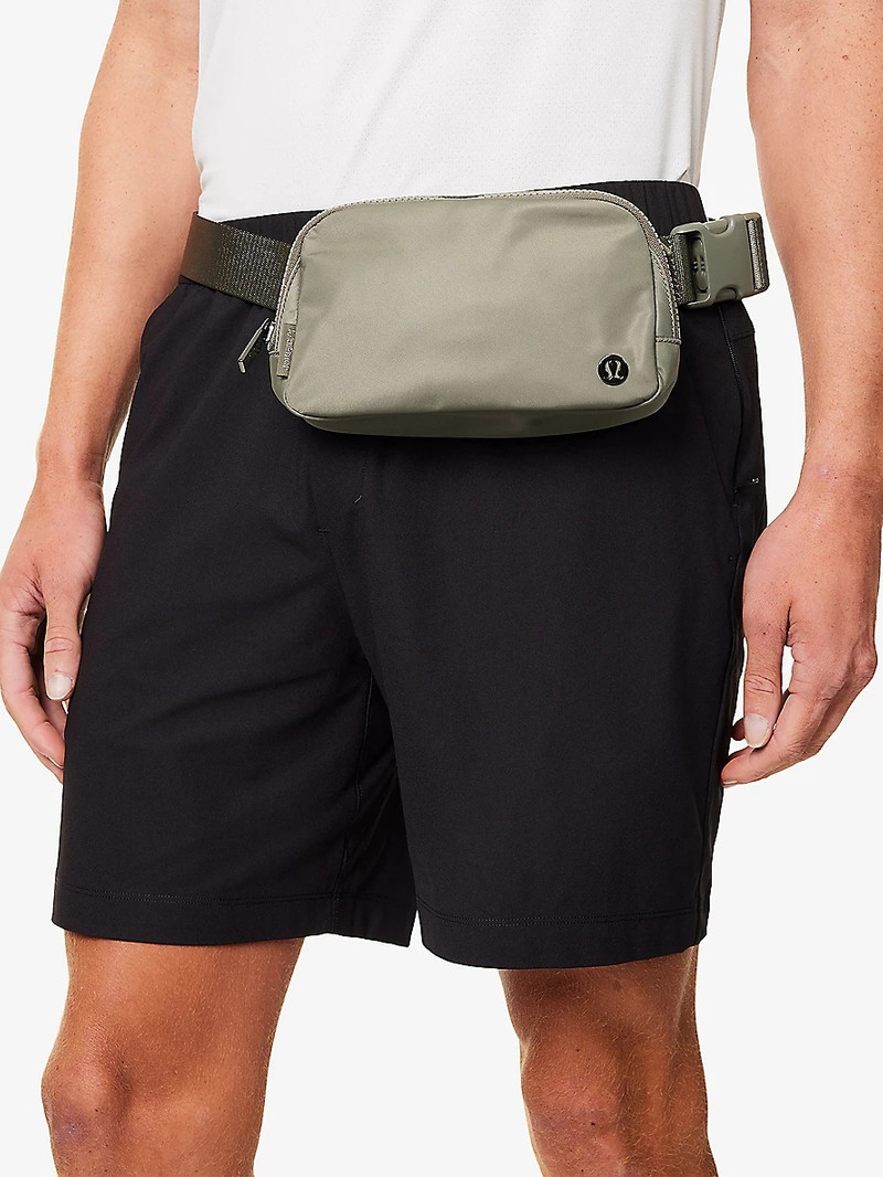 lululemon Everywhere Woven Belt Bag outlook