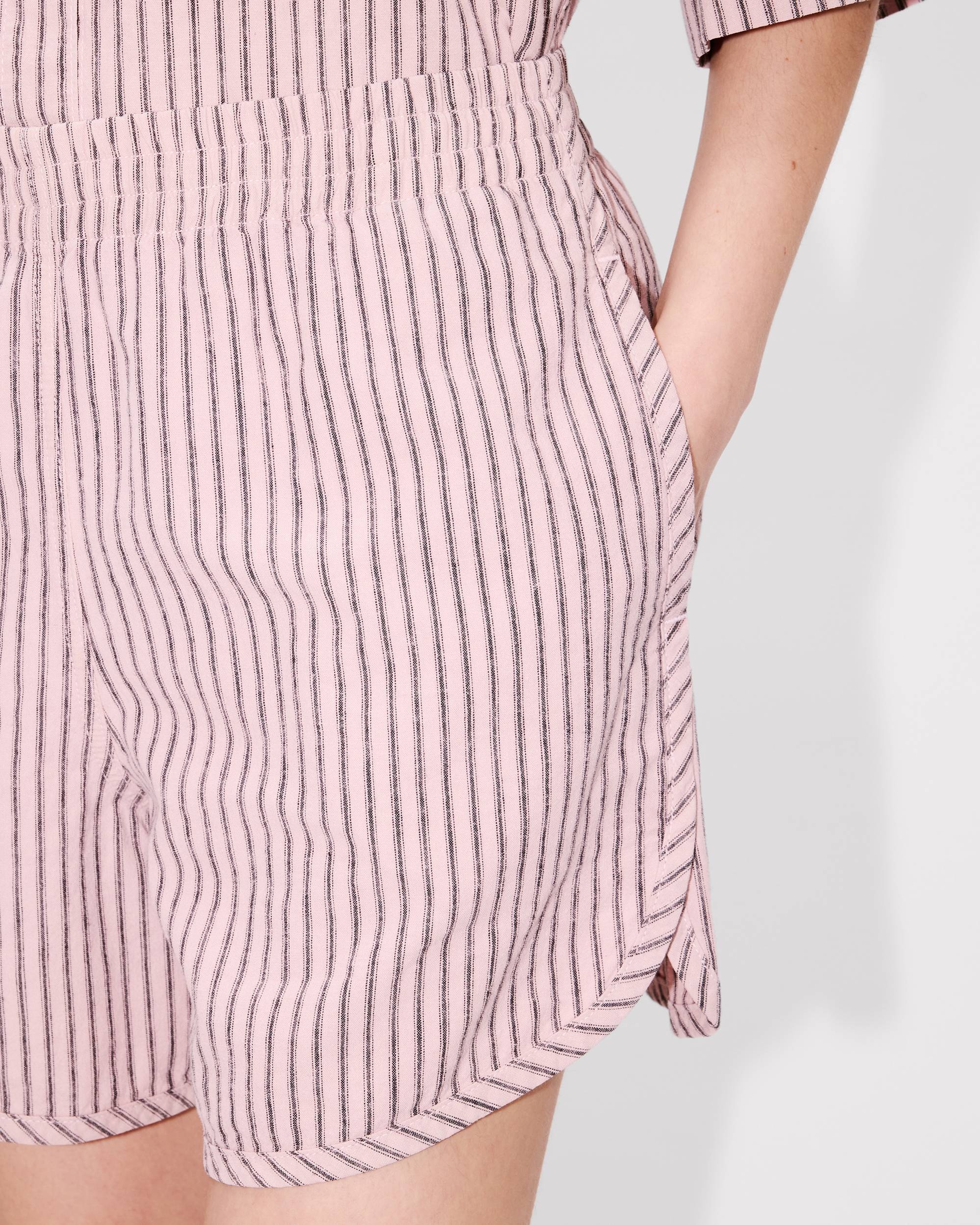 'KENZO Coast Lines' elasticated waist short in cotton linen - 6
