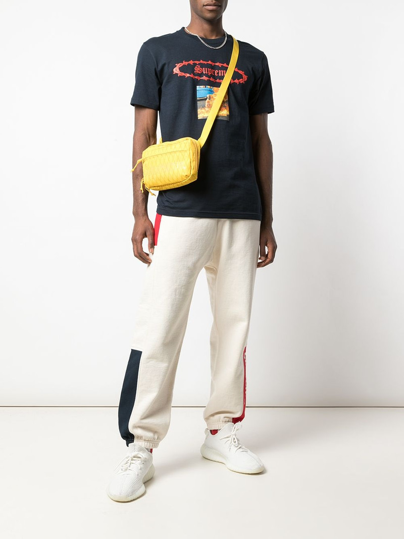 Supreme logo print shoulder bag outlook