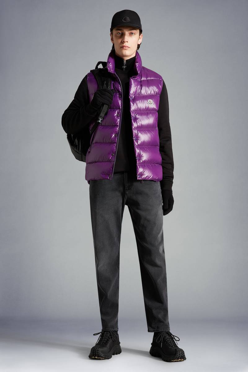 Moncler Slim Fit Jeans outlook