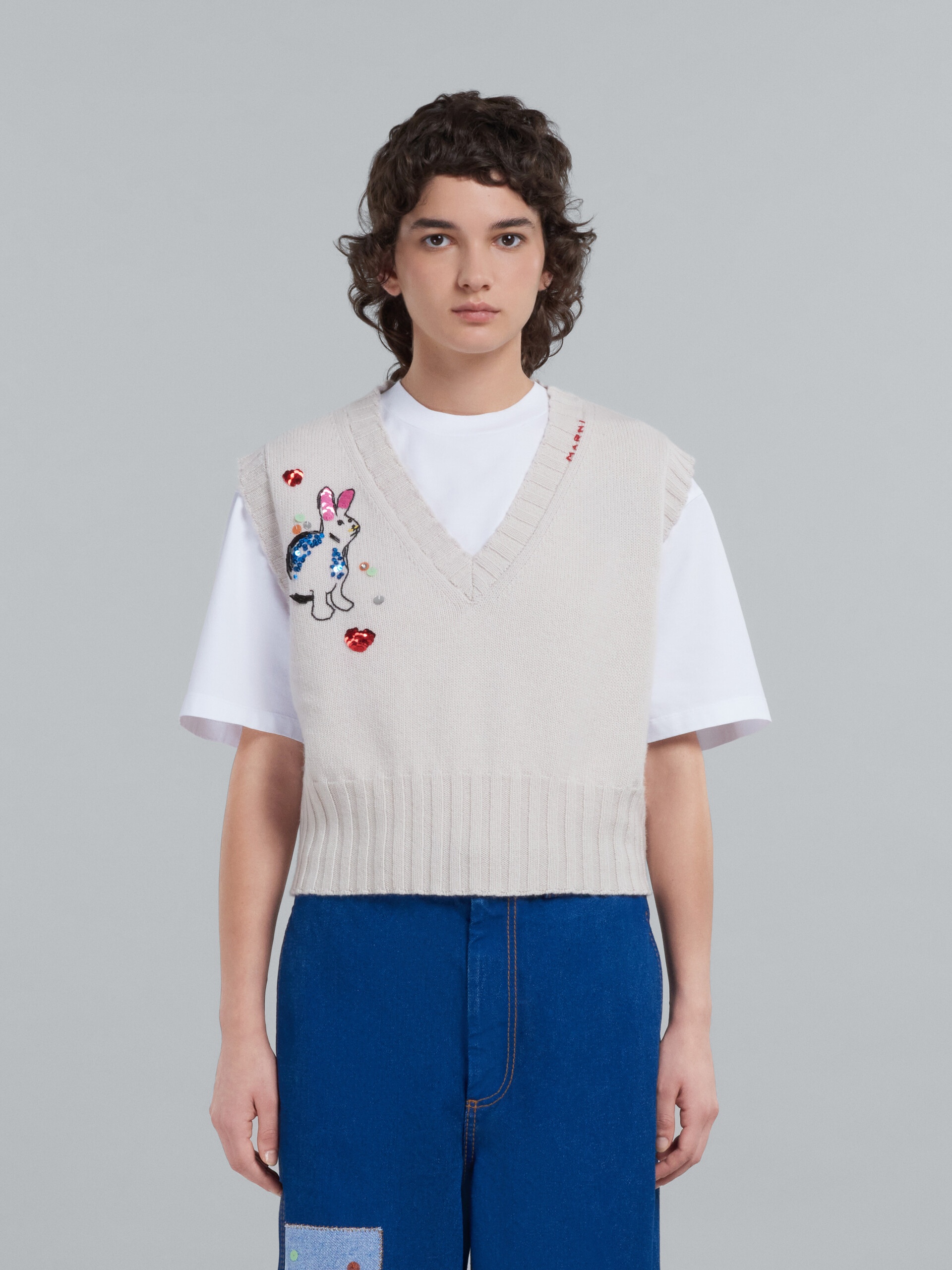 SWEATER VEST WITH RABBIT EMBROIDERY - 2