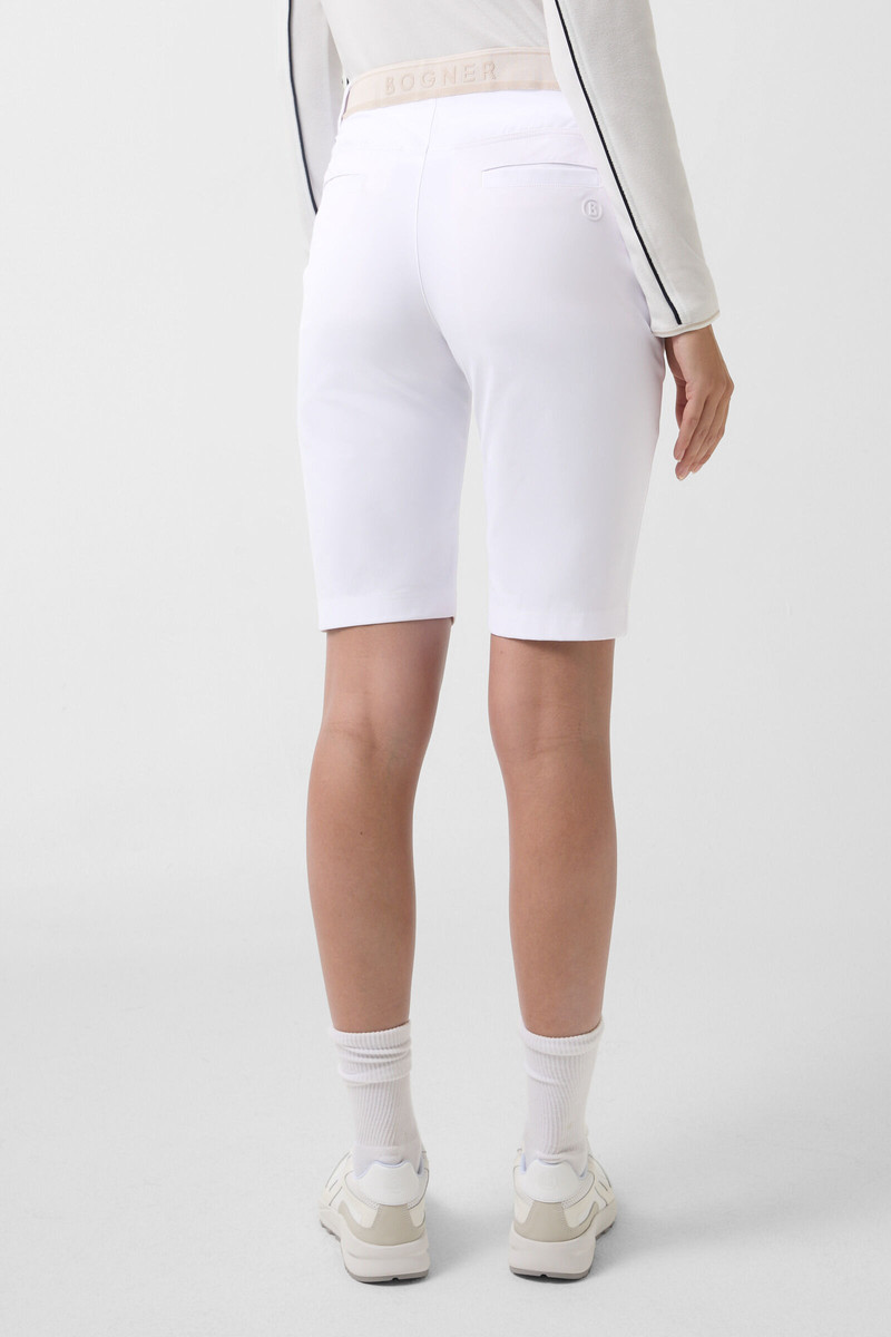 Zina functional shorts in Off-White 3