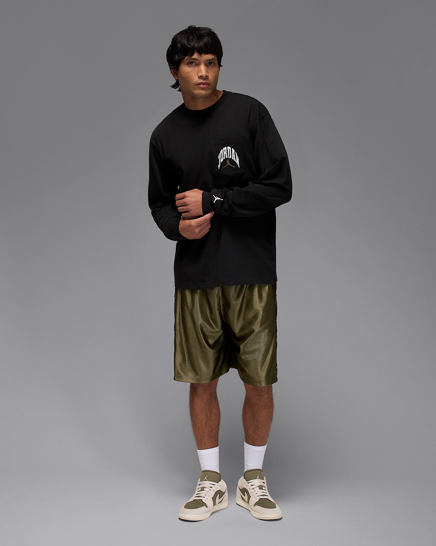 Jordan Brooklyn Men's Realtree Long-Sleeve Pocket Crew Neck - 6