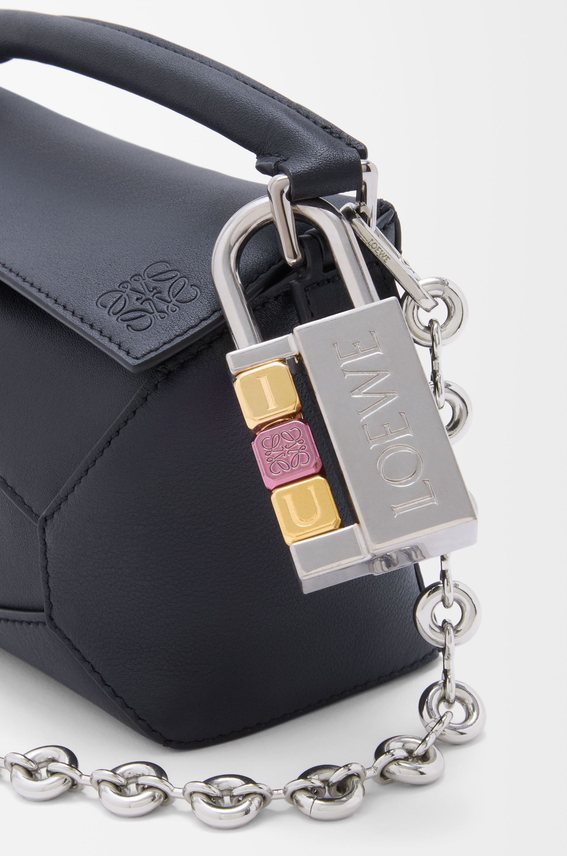 Padlock charm in brass - 5