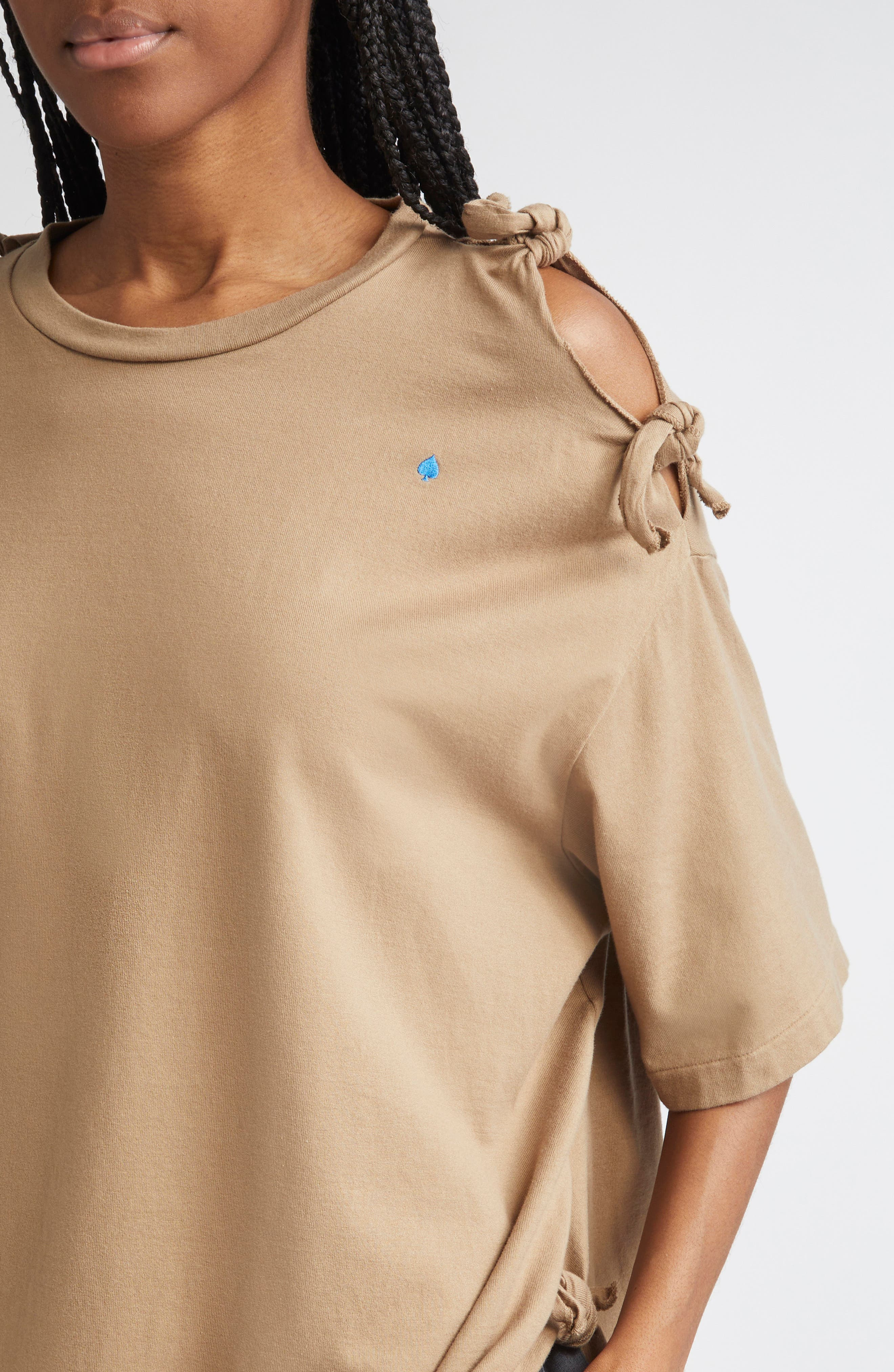 Undercover Embroidered Bow Sleeve Cotton T-Shirt in Gray Beige at Nordstrom - 5