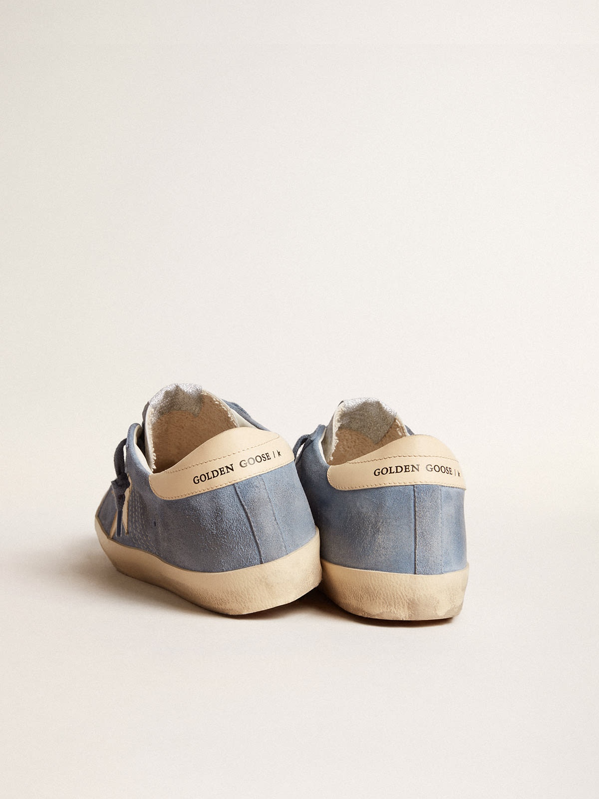 Super-Star in light blue suede with beige leather star and heel tab - 4