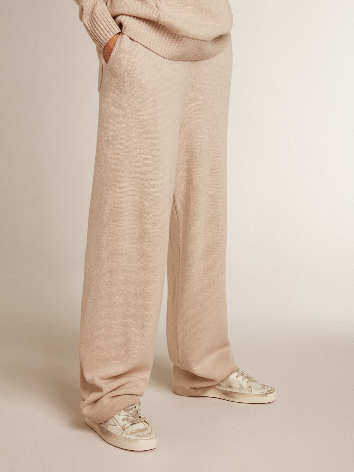 Natural white cashmere blend women’s joggers - 2