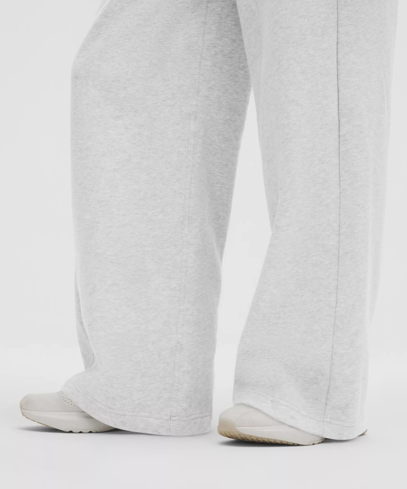 Scuba Mid-Rise Wide-Leg Pant *Short 7