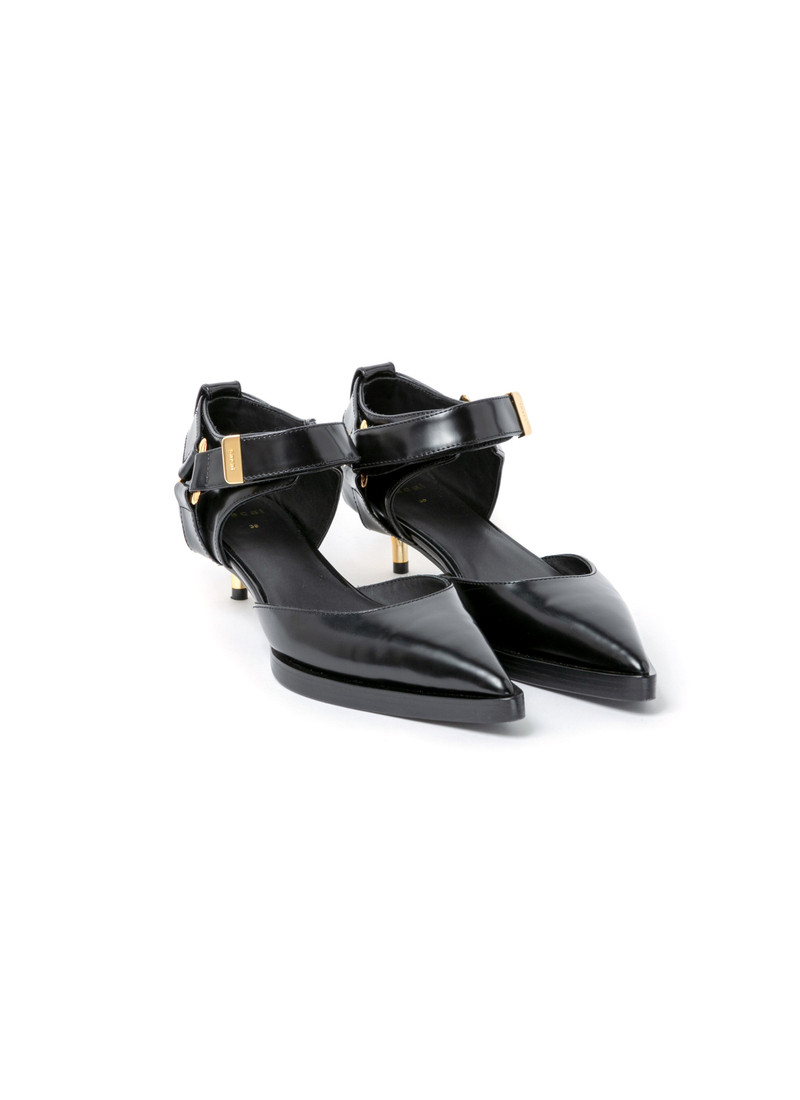 Belted Pumps 2