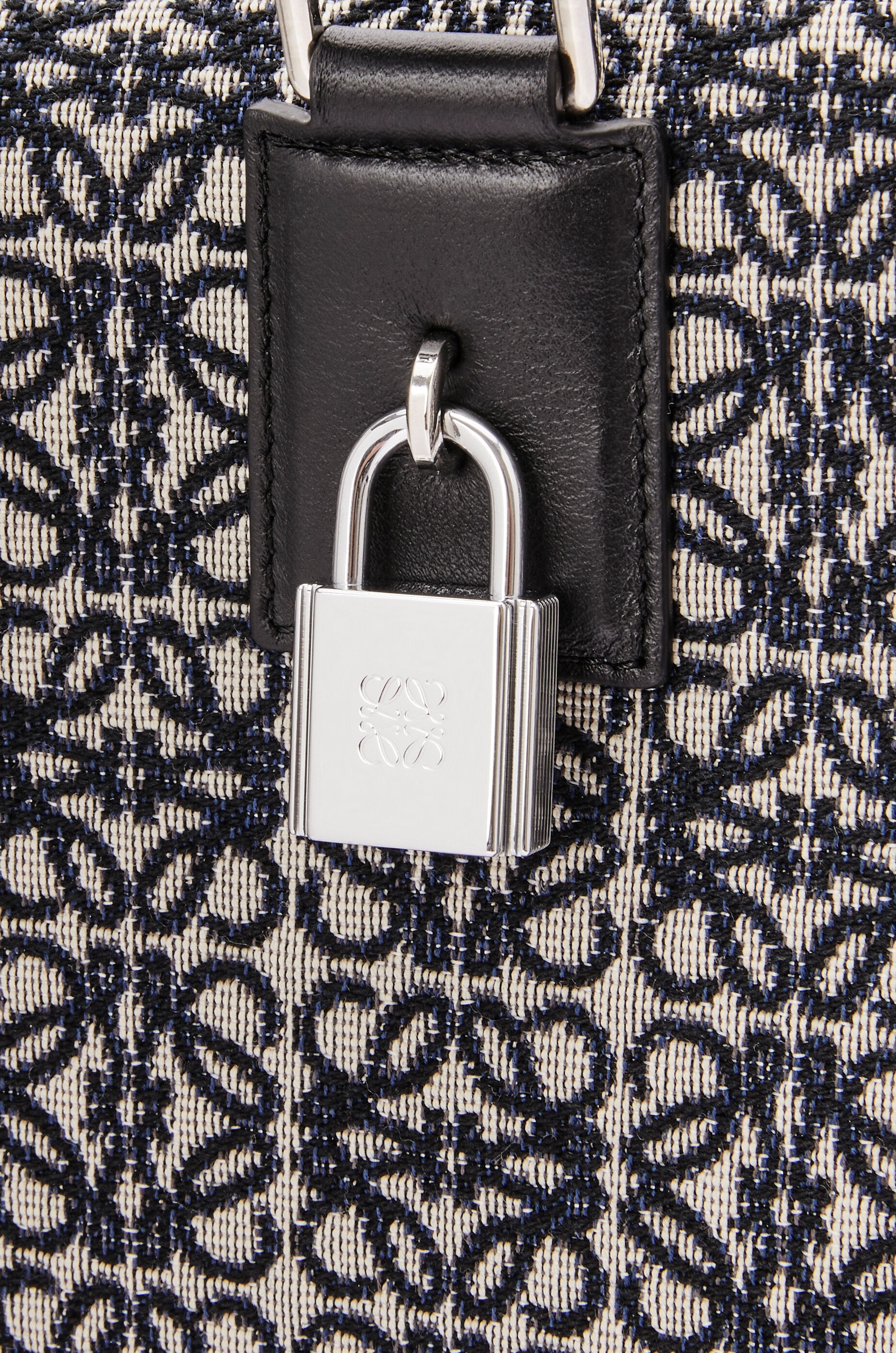 Amazona 44 bag in Anagram jacquard and calfskin - 11