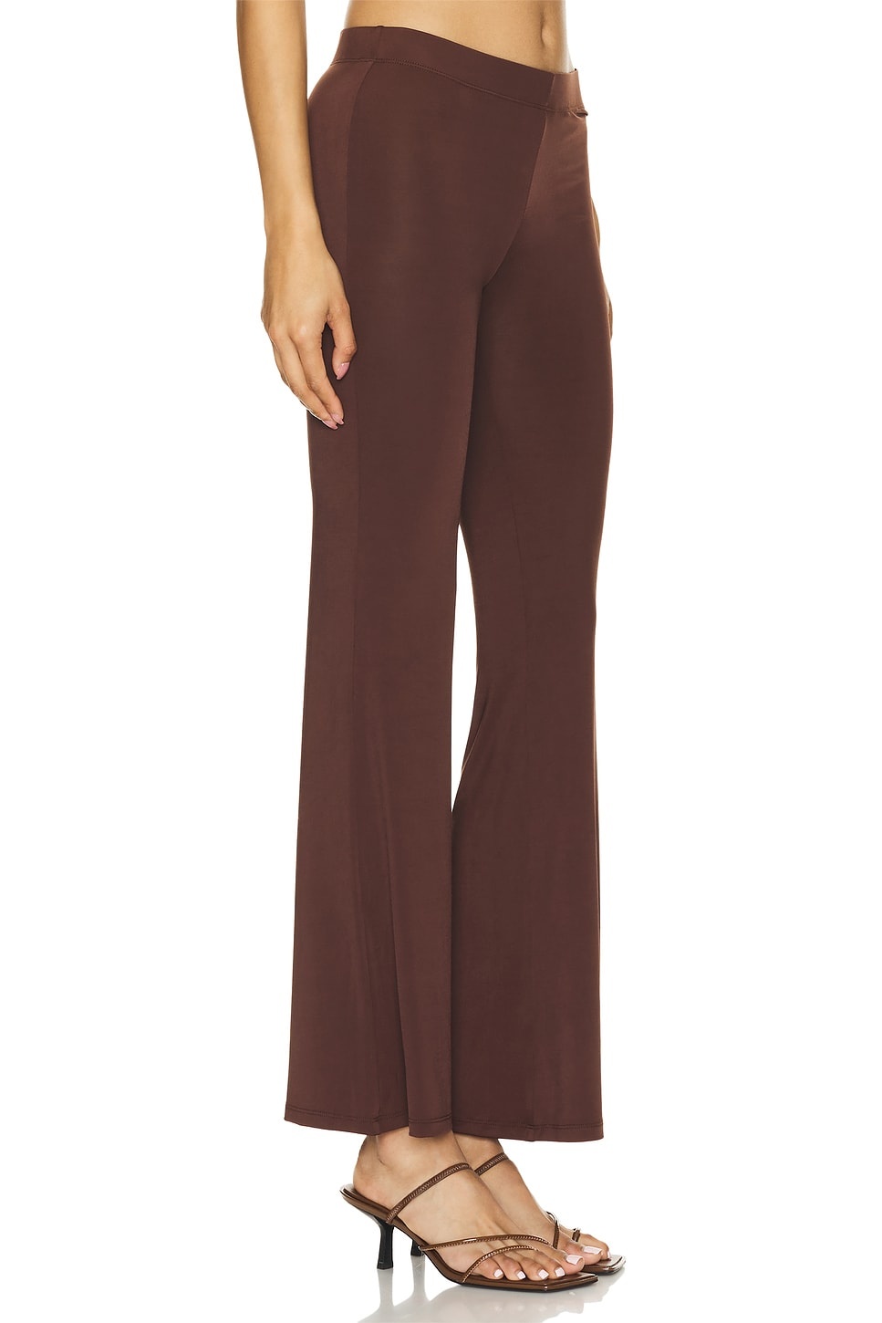 Dania Pant - 2