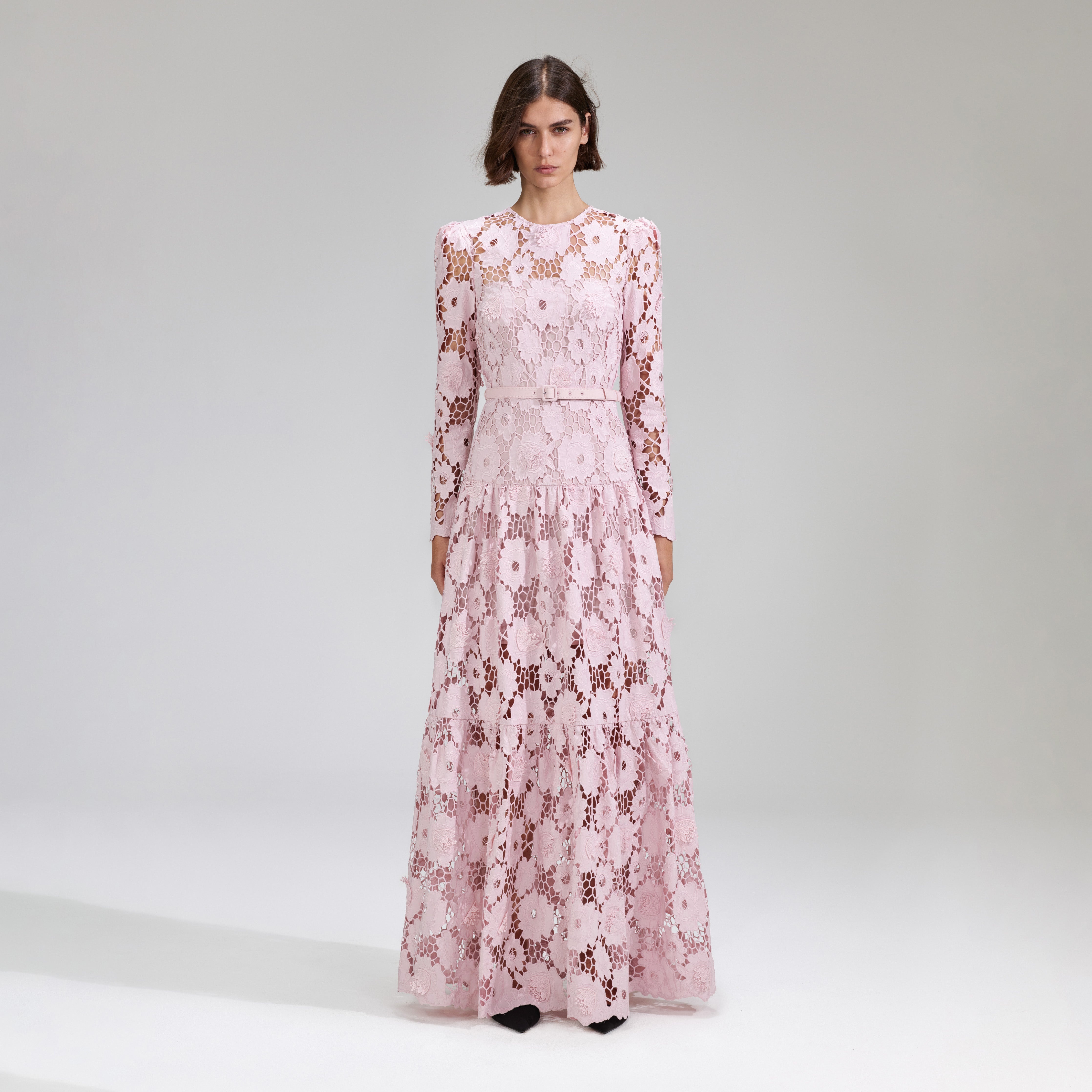 bardot avoco lace detail dress Bardot Rowen Hourglass Lace Dress Orchid Wht main image 0