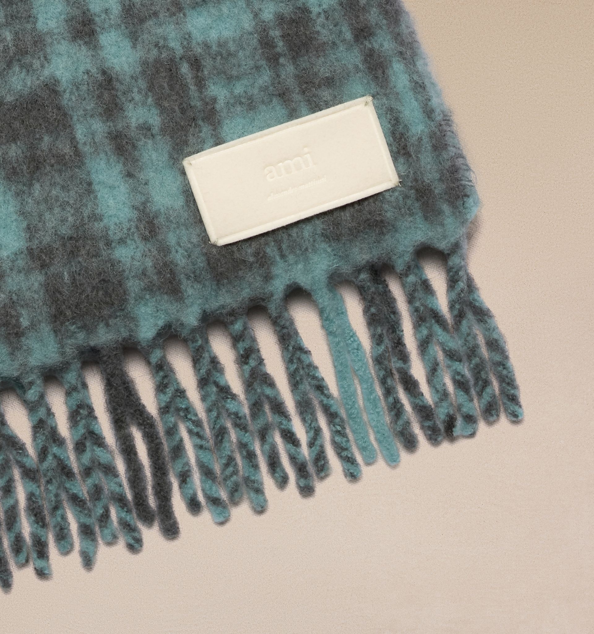 Oversize Checkered Ami Scarf 5