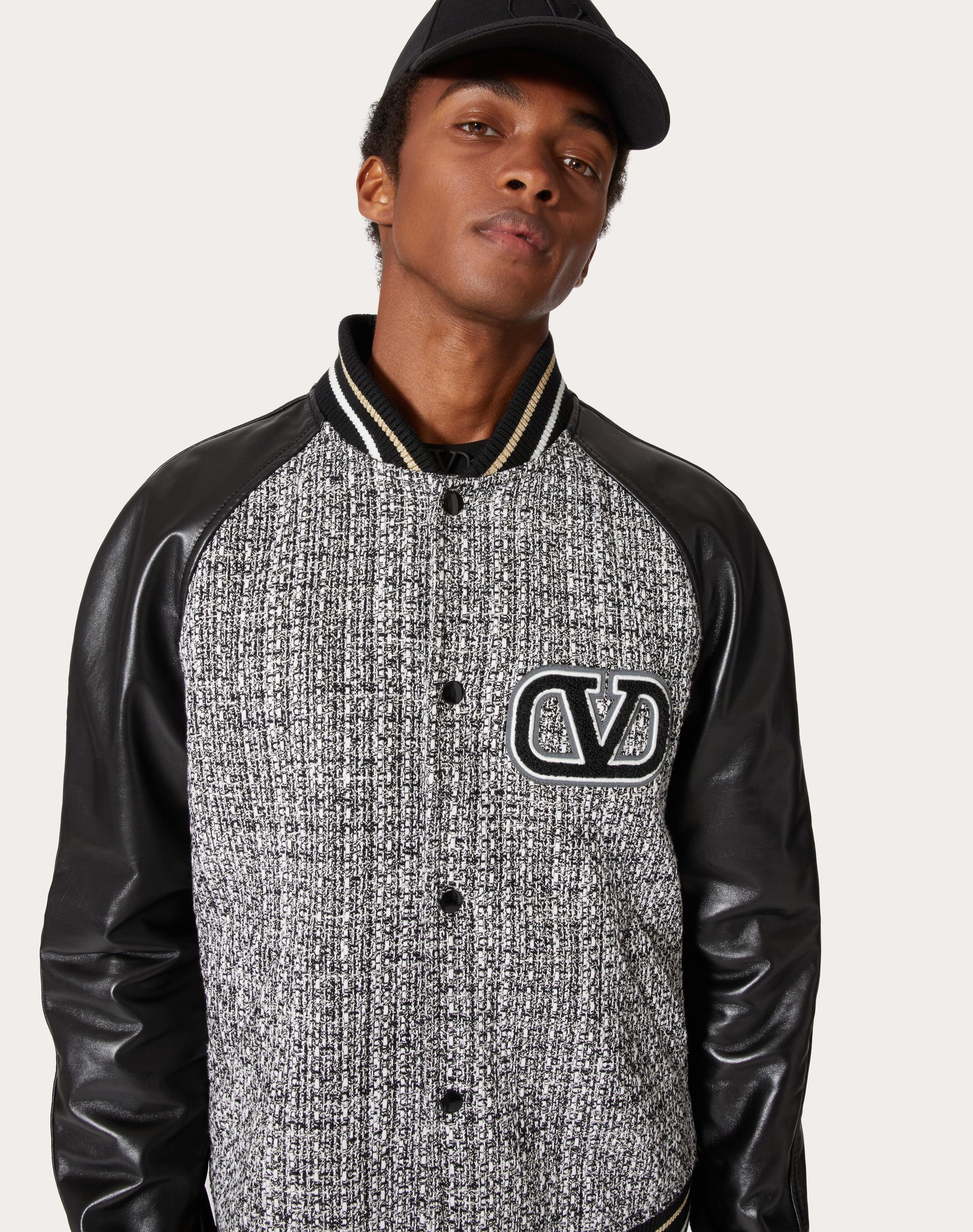 COTTON-WOOL TWEED HOODED BOMBER JACKET WITH VLOGO SIGNATURE EMBROIDERY - 5