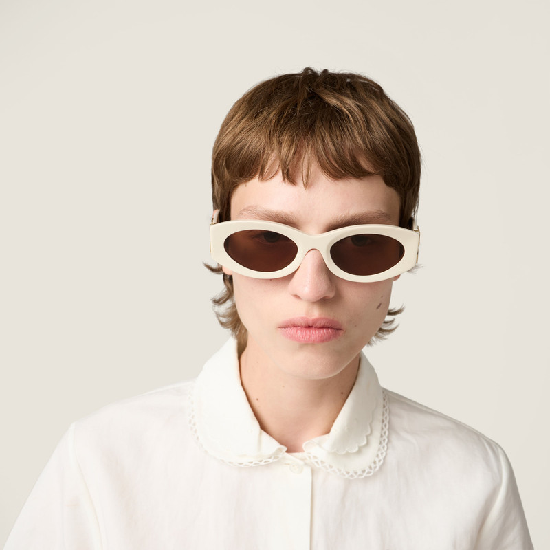 Miu Miu Miu Glimpse sunglasses outlook