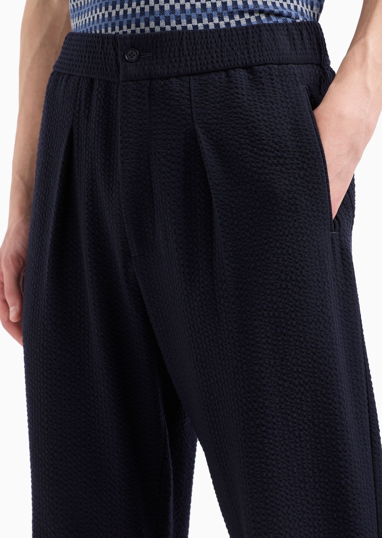 Single-pleat, virgin wool and cashmere seersucker trousers - 5