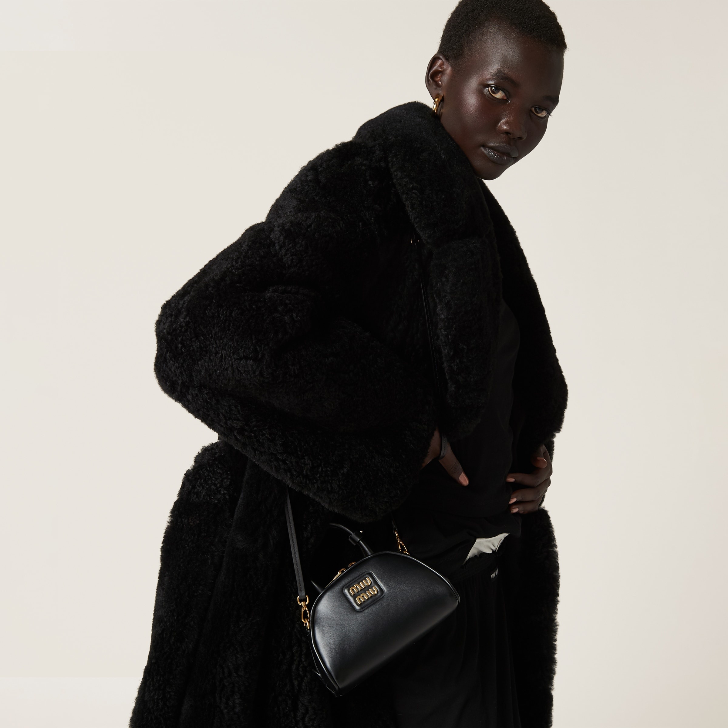 Leather top-handle bag - 4