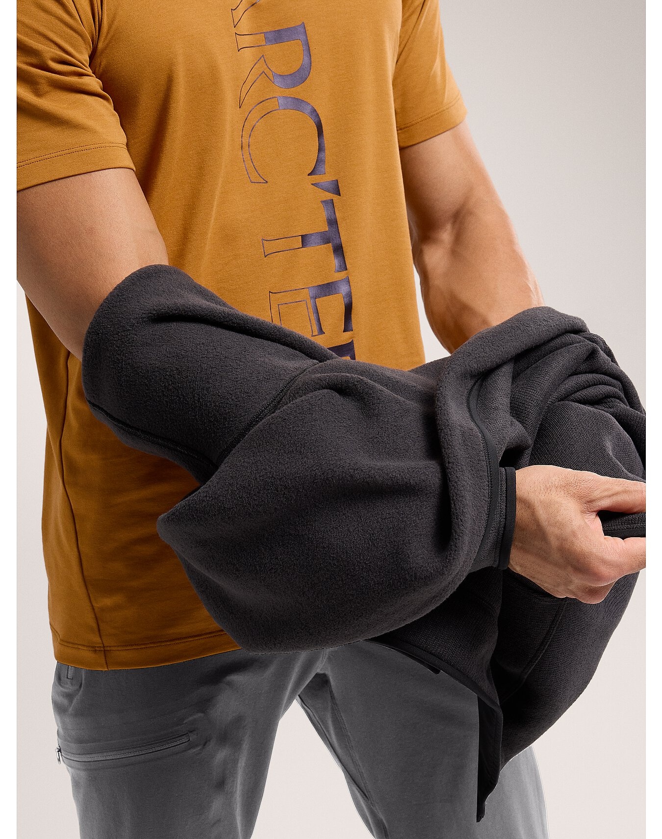 Covert 1/2 Zip Neck - 6
