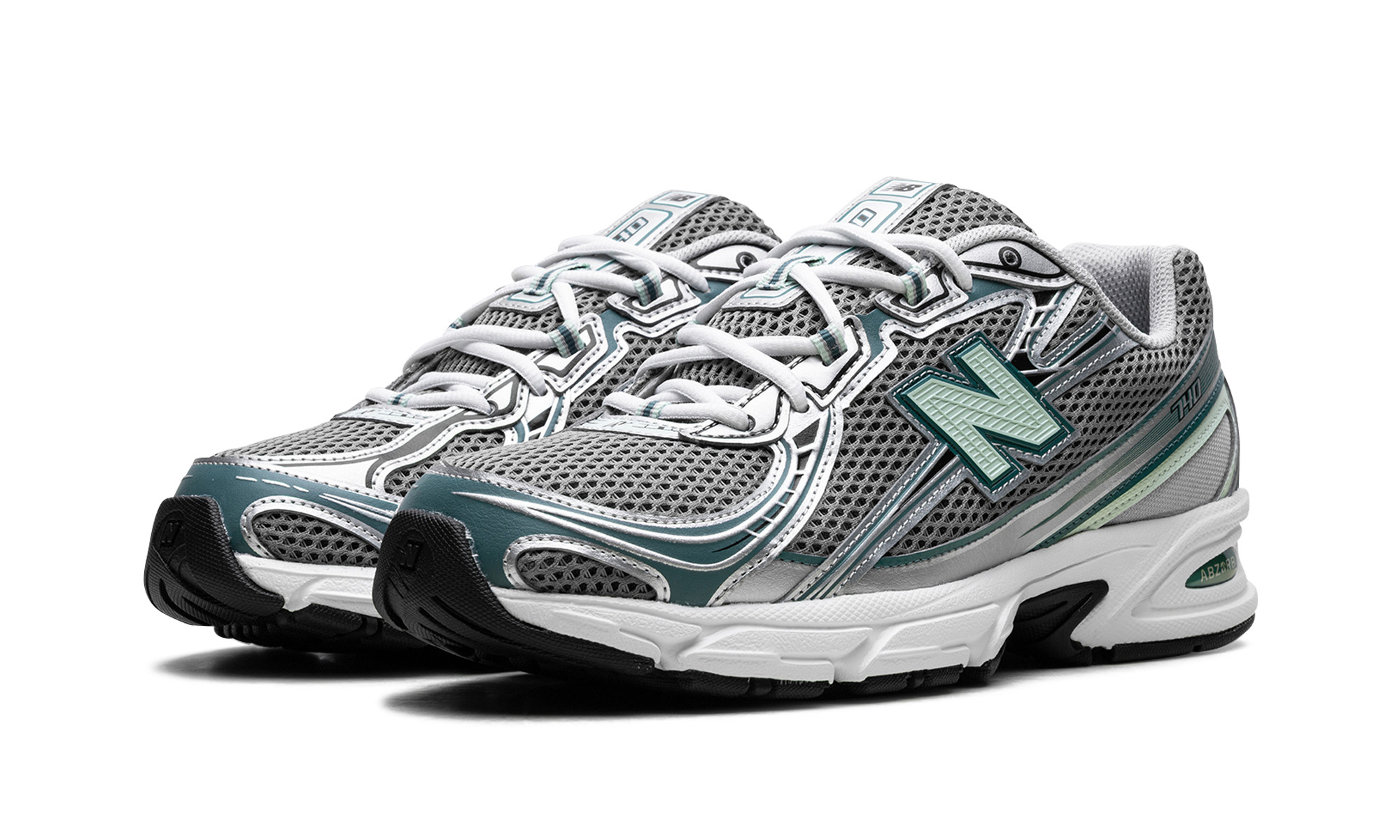 740v2 "Silver Metallic New Spruce" - 2