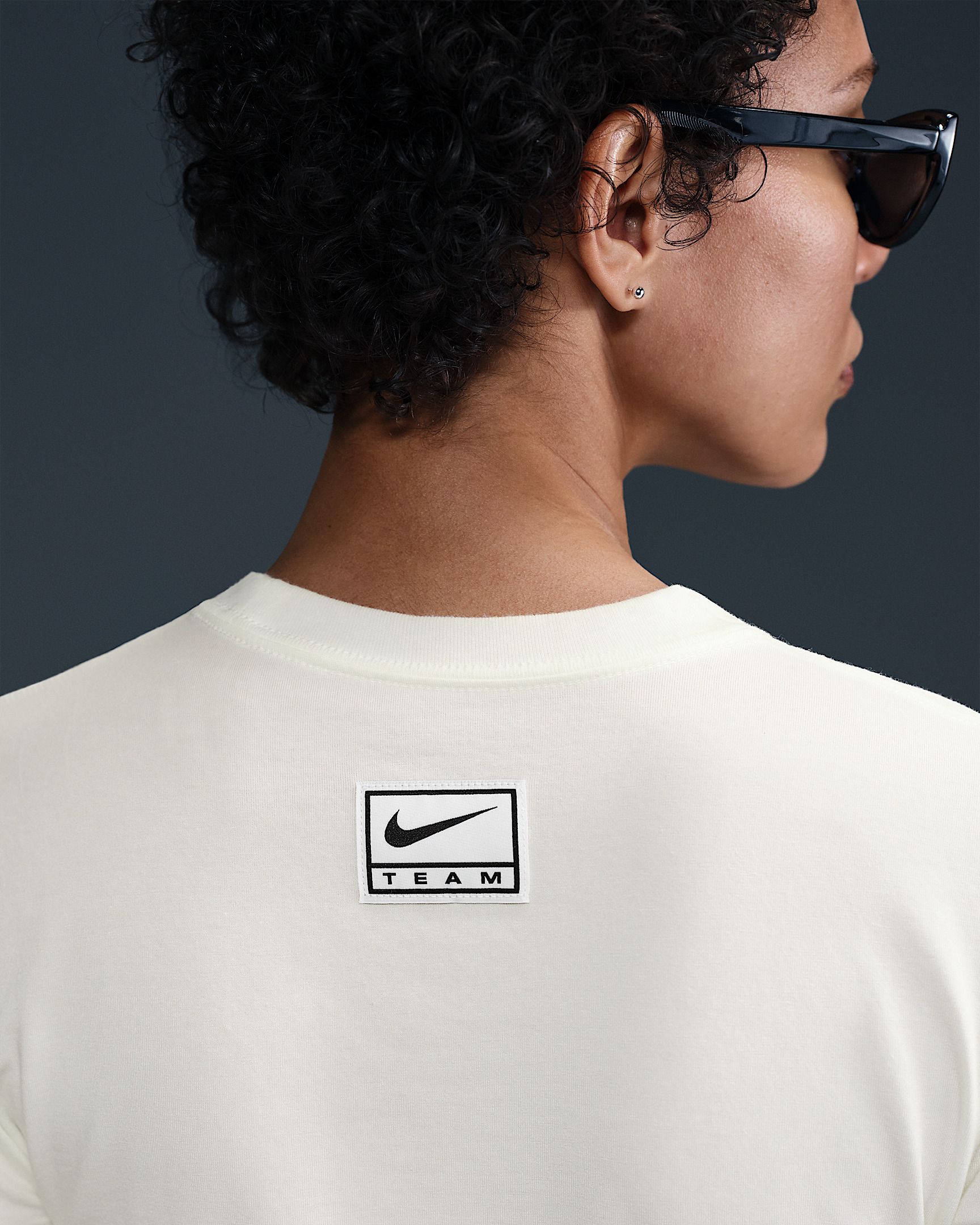Nike Sportswear Women's Slim Cropped T-Shirt - 2