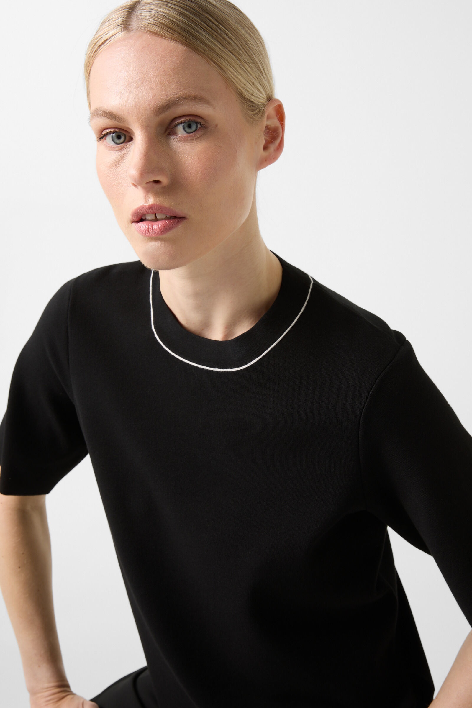 Amanda knitted top in Black - 4