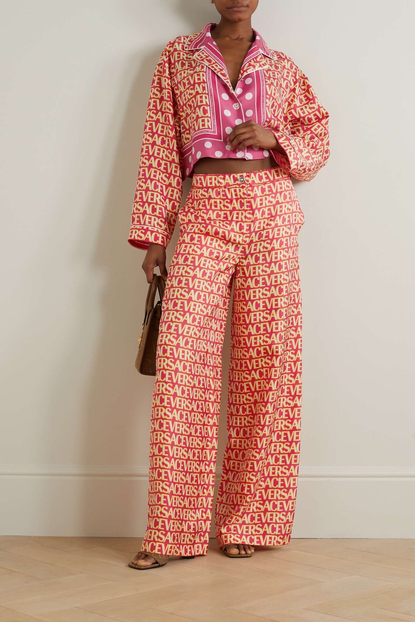 【送料&関税込】Versace Silk Pajama Pants Barocco 660 Silk Pajama Bottoms Blue,Gold | VERSACE US
