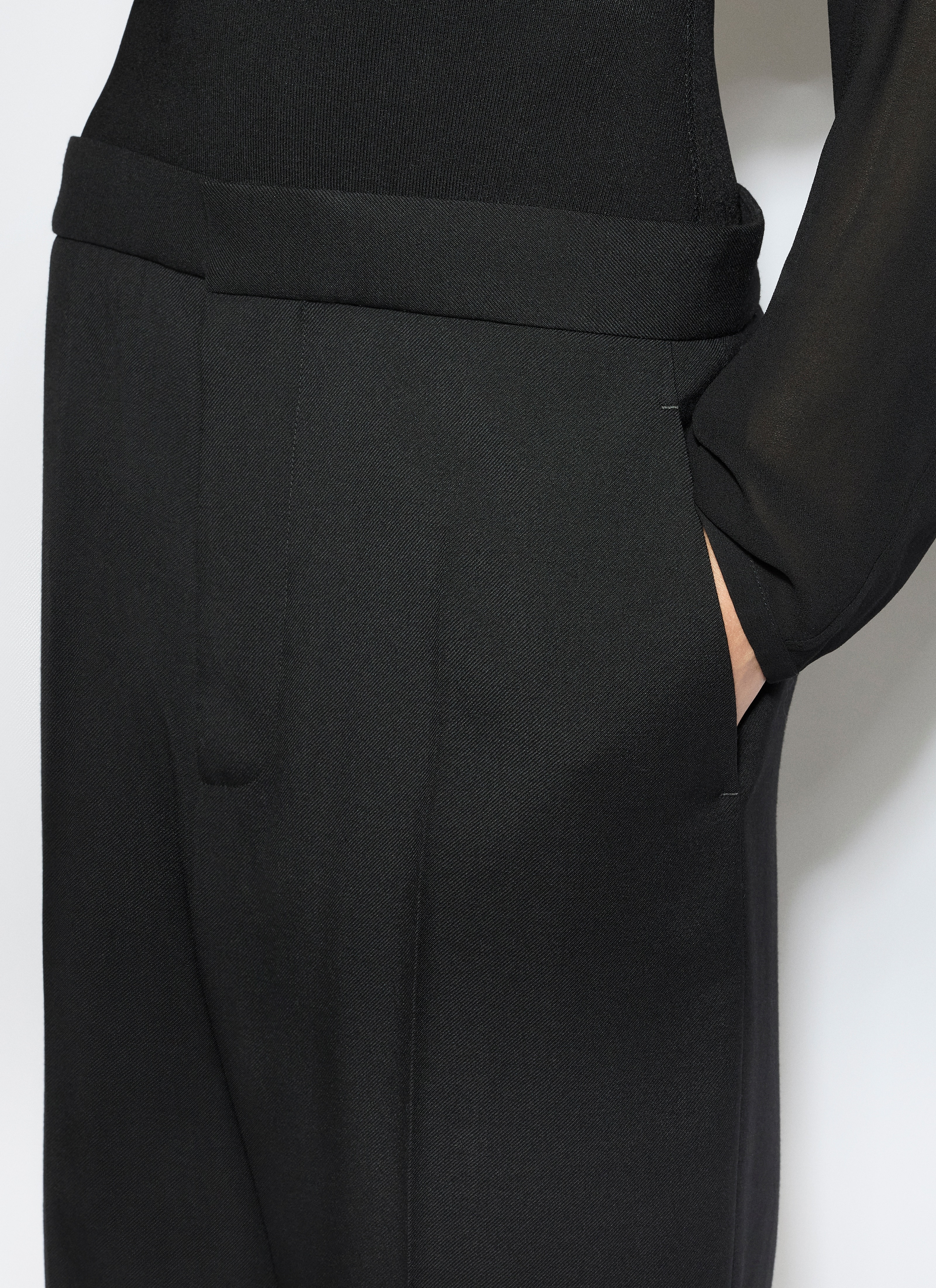 WOOL GABARDINE BERMUDA SHORTS - 6