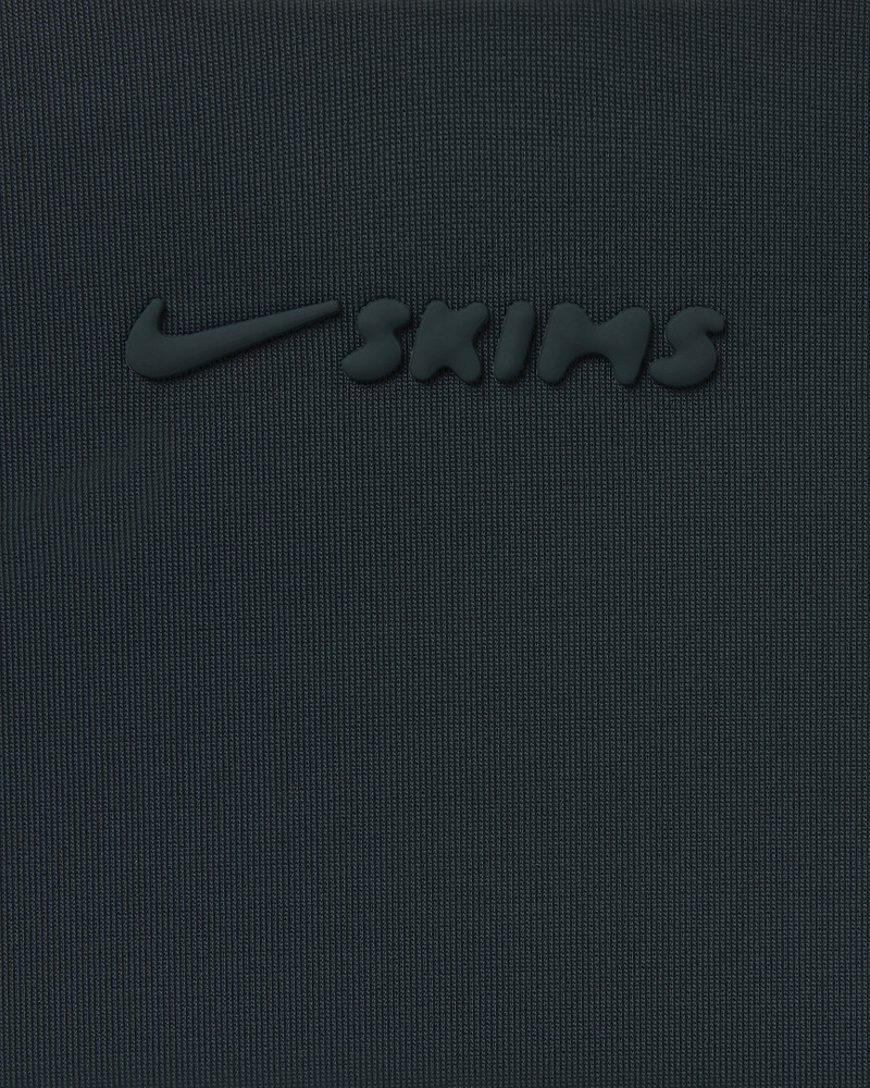 NikeSKIMS Shine Women's Scoop-Neck Bra Top 4