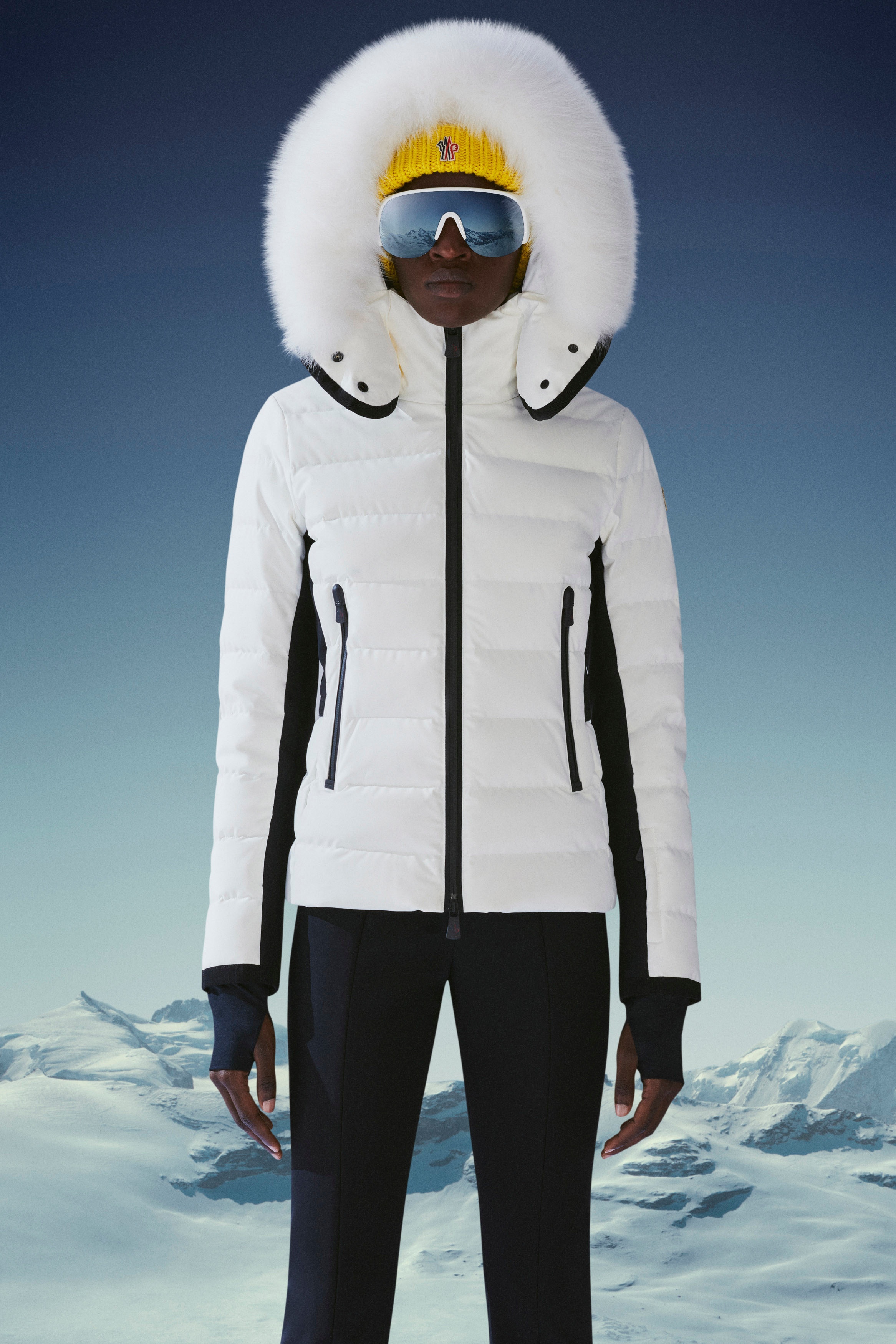 Moncler Lamoura Short Down Jacket REVERSIBLE