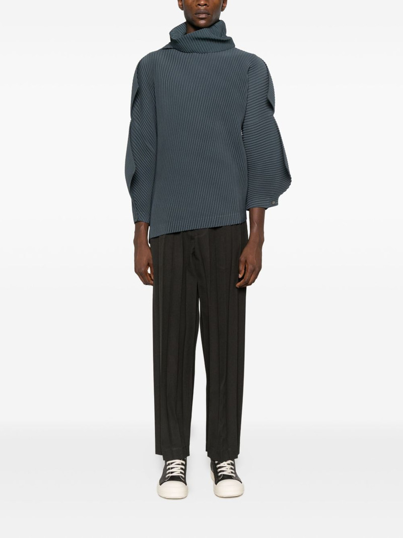 ISSEY MIYAKE pleated trousers outlook