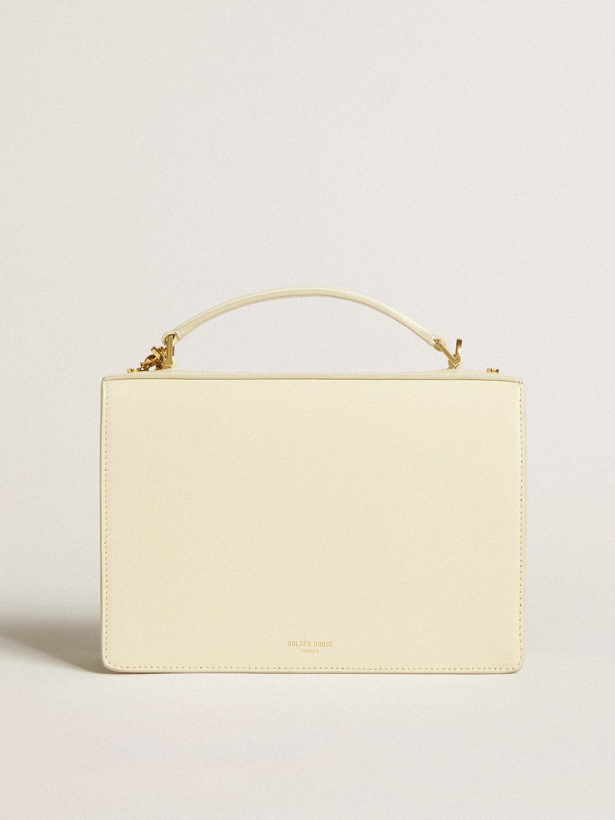 Venezia Bag in butter-colored boarded leather with double charm - 3